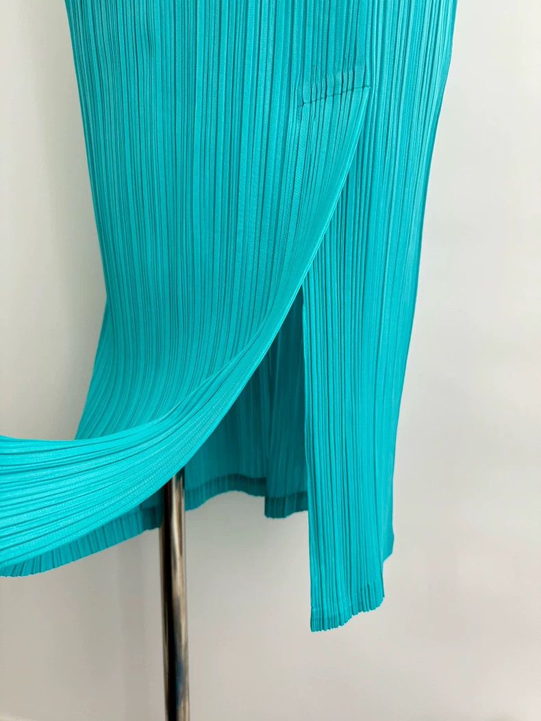 Issey Miyake Issey Miyake size:3 Haze blue pleated dress Size M / US 6-8 / IT 42-44 - 4 Thumbnail