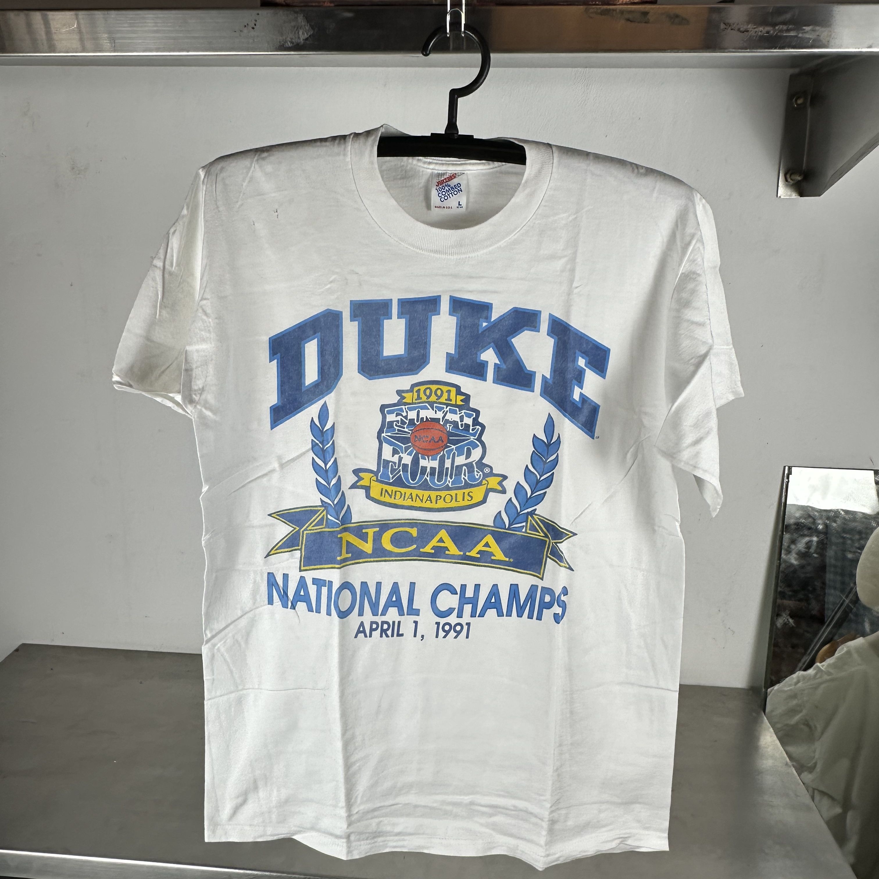 Vintage 1991 Duke Blue Devils NCAA National Champions T-Shirt Size US L / EU 52-54 / 3 - 1 Thumbnail