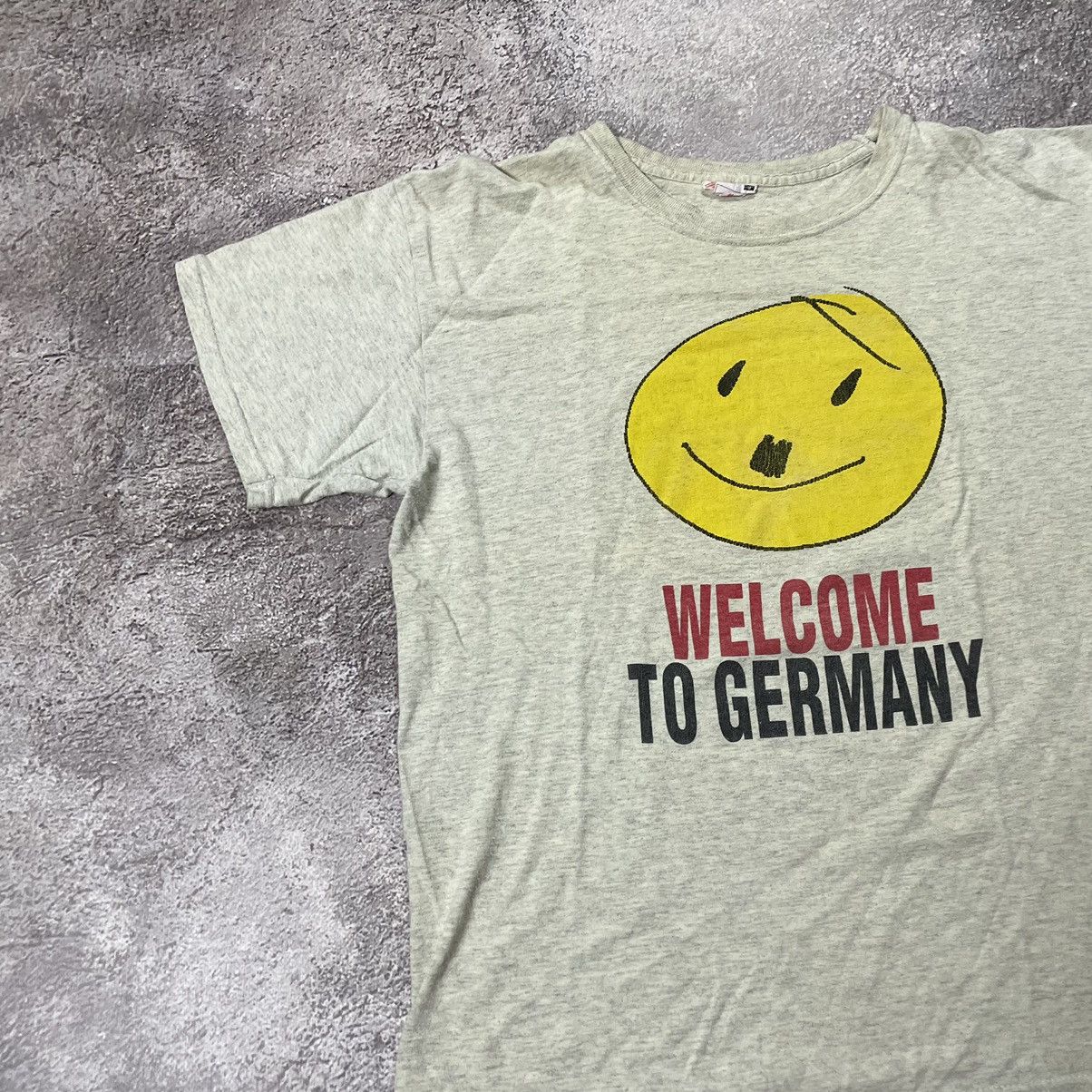Gildan Vintage Y2K ADULT “ WELCOME TO GERMANY SMILE “ FUNNY BuyTee Size US M / EU 48-50 / 2 - 3 Thumbnail
