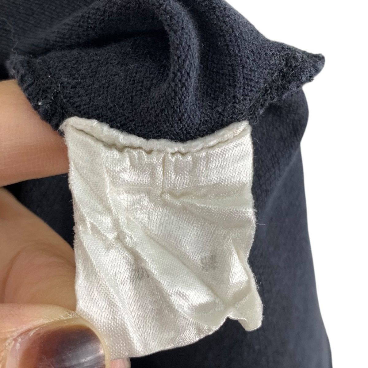 Moschino Vintage MOSCHINO JUNIOR Italian Brand Short Collar Tshirt Size US M / EU 48-50 / 2 - 6 Thumbnail