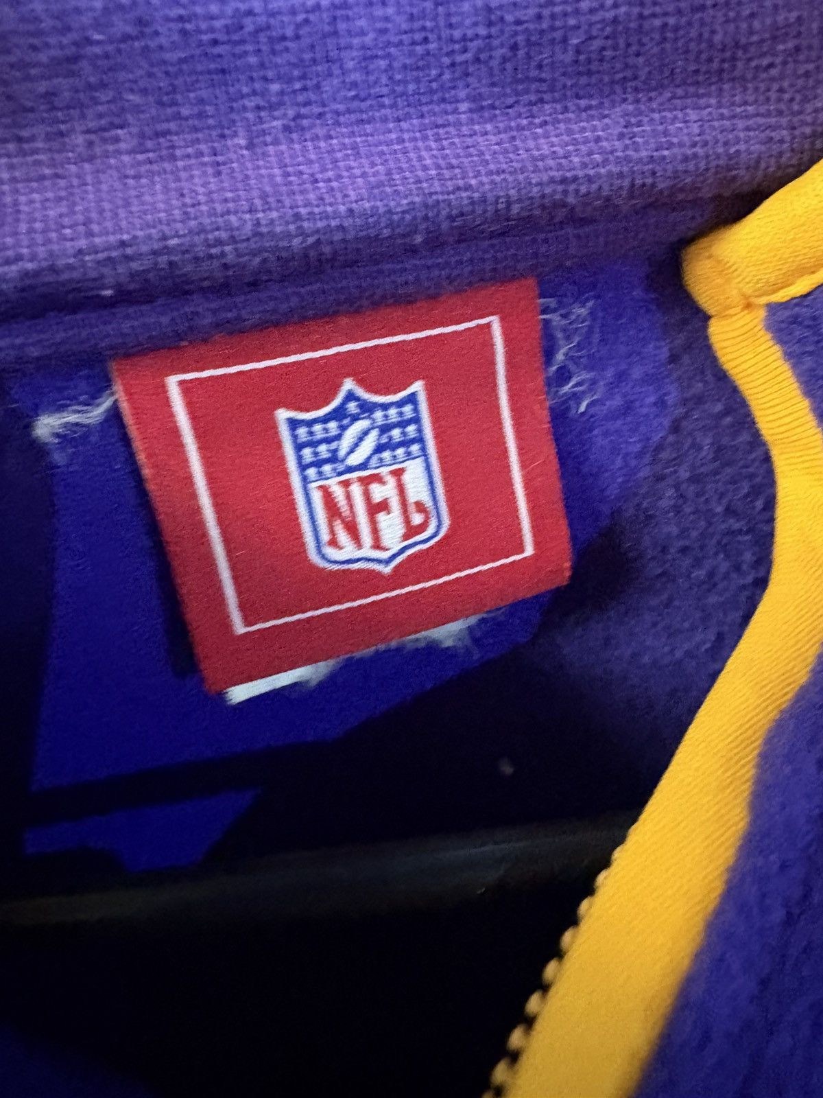 NFL × Vintage Y2K Minnesota Vikings purple and yellow fleece sweatshirt Size US XL / EU 56 / 4 - 4 Thumbnail