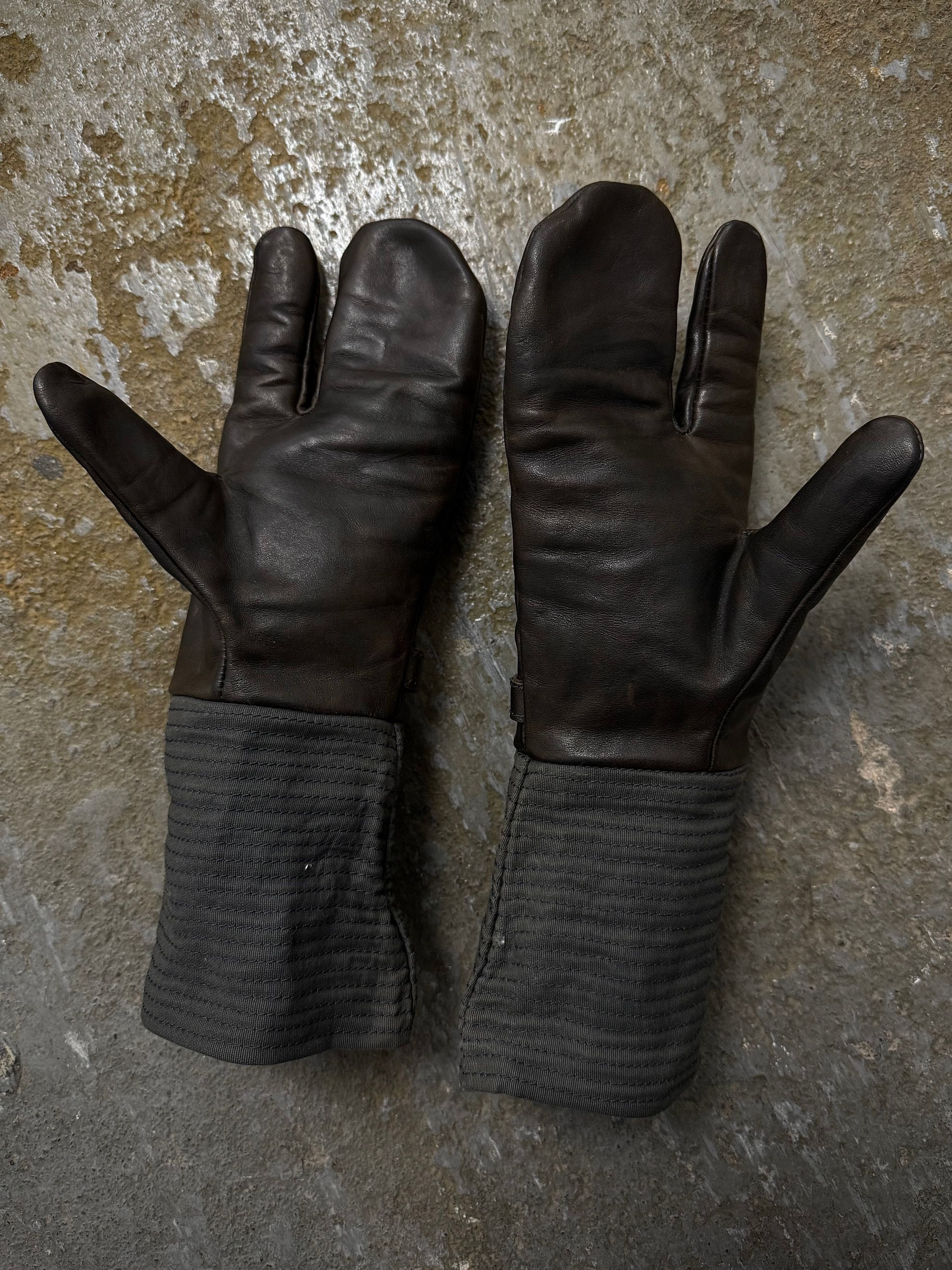 Deepti DEEPTI Collection Wired Trigger Horse Leather Gloves Size ONE SIZE - 5 Thumbnail