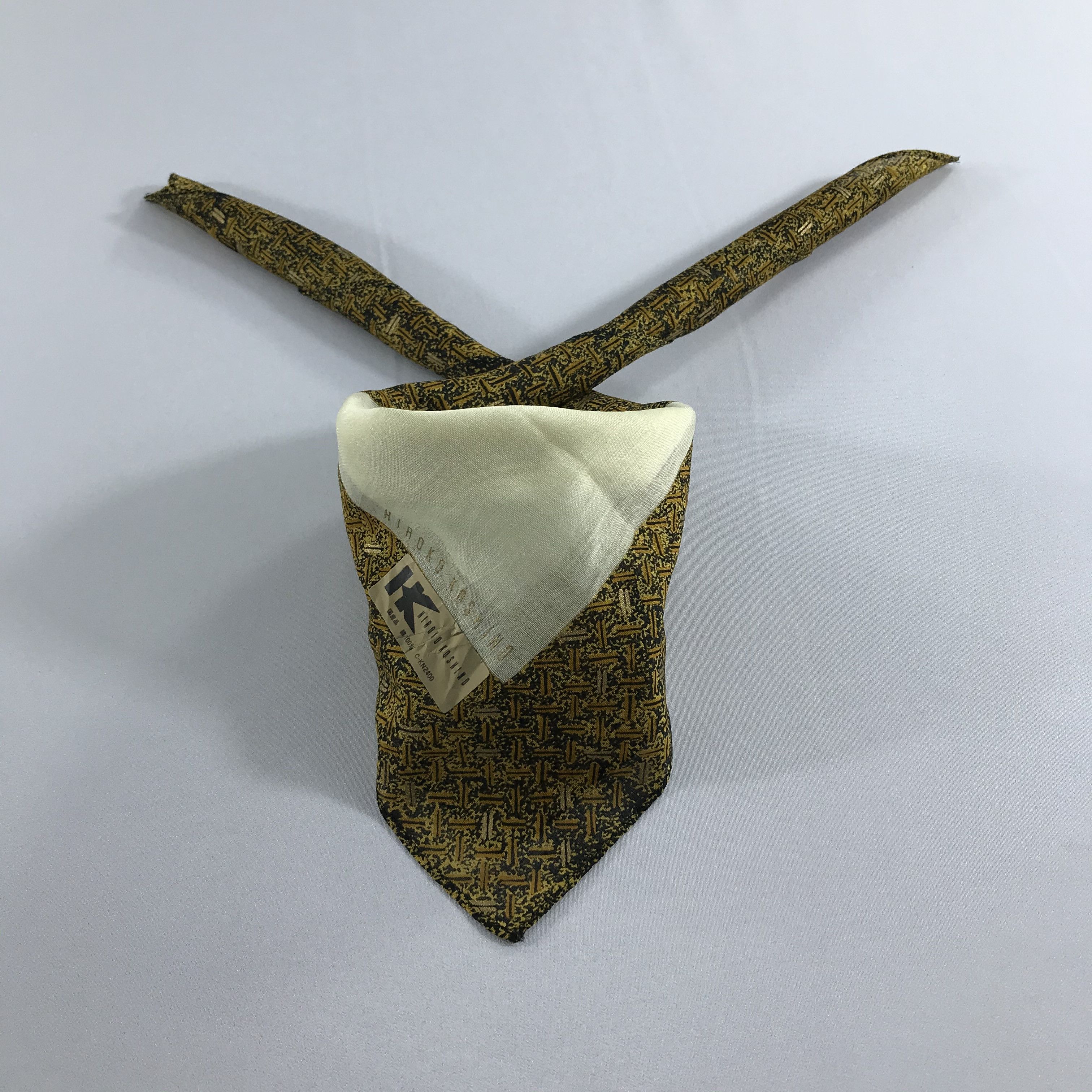 Hiroko Koshino Homme Hiroko Koshino Handkerchief Neckerchief Bandana H1171 Size ONE SIZE - 1 Thumbnail