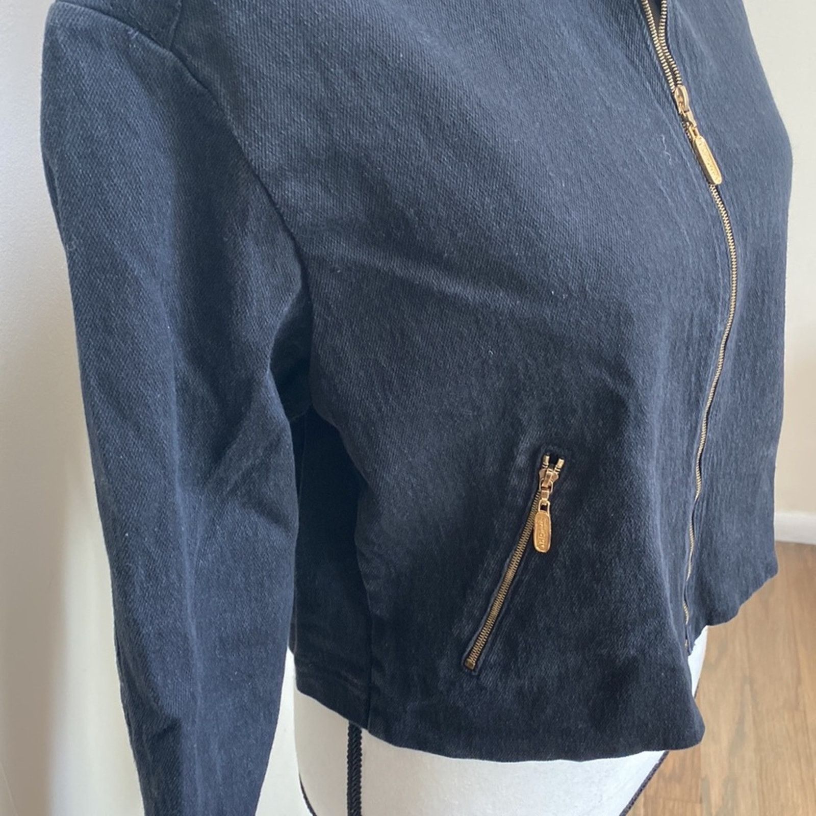 St. John St. John Sport by Marie Gray Denim Zip Up Crop Jacket Size S / US 4 / IT 40 - 3 Thumbnail