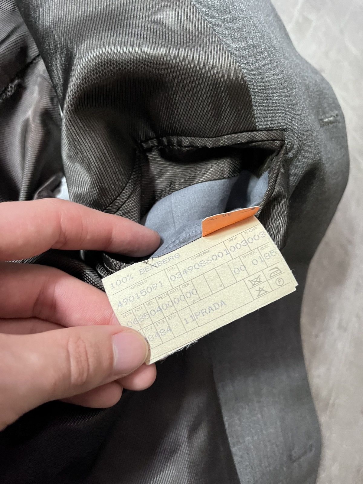 Prada Prada Suit Bemberg grey Vintage 90s Size US M / EU 48-50 / 2 - 15 Thumbnail