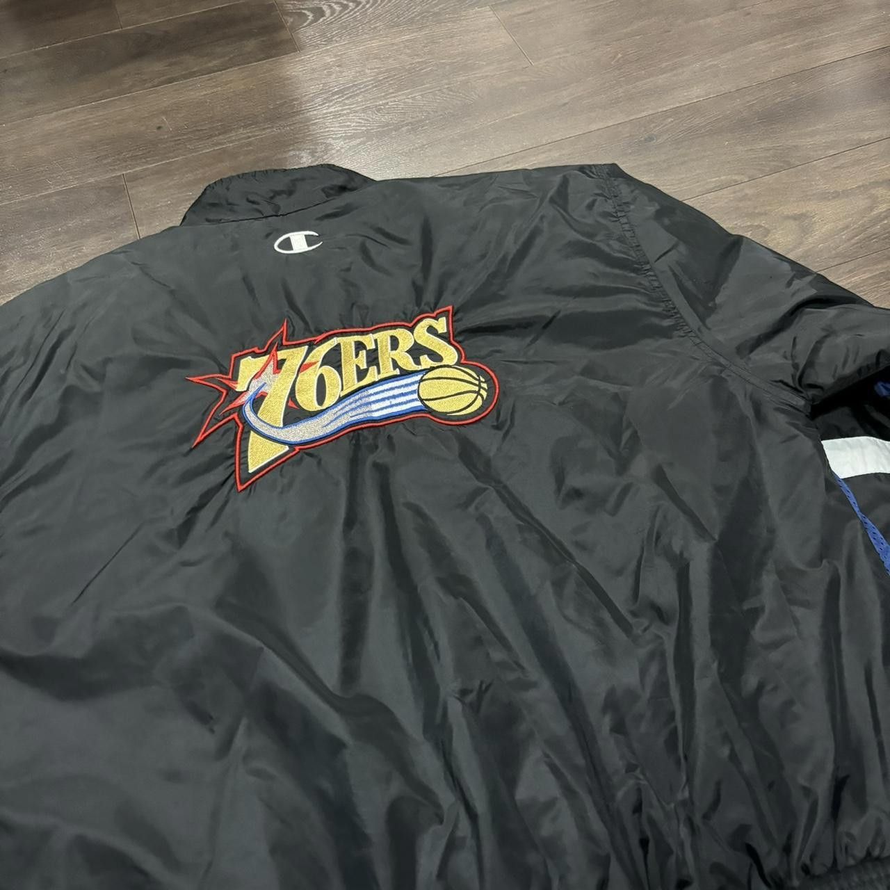 Champion Vintage Philadelphia 76ers champion zip up windbreaker 90s L Size US L / EU 52-54 / 3 - 5 Thumbnail
