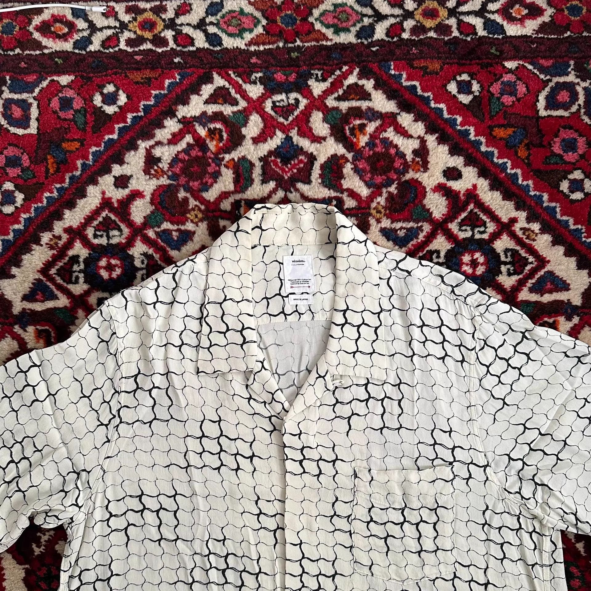 Visvim Visvim SS20 Free Edge Snake Hawaiian Shirt Ivory 3 Size US L / EU 52-54 / 3 - 2 Thumbnail
