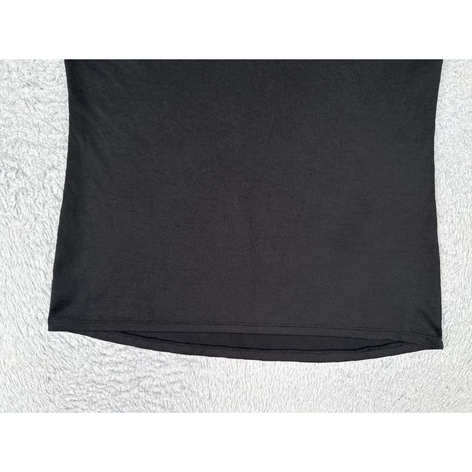 The North Face The North Face Shirt Women XS Black Short Sleeve V-Neck Poly Flashdry Size XS / US 0-2 / IT 36-38 - 5 Thumbnail