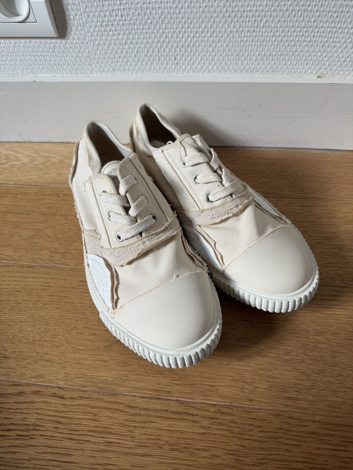 Maison Margiela Maison Margiela Inside Out canvas sneakers Size US 9 / EU 42 - 3 Thumbnail