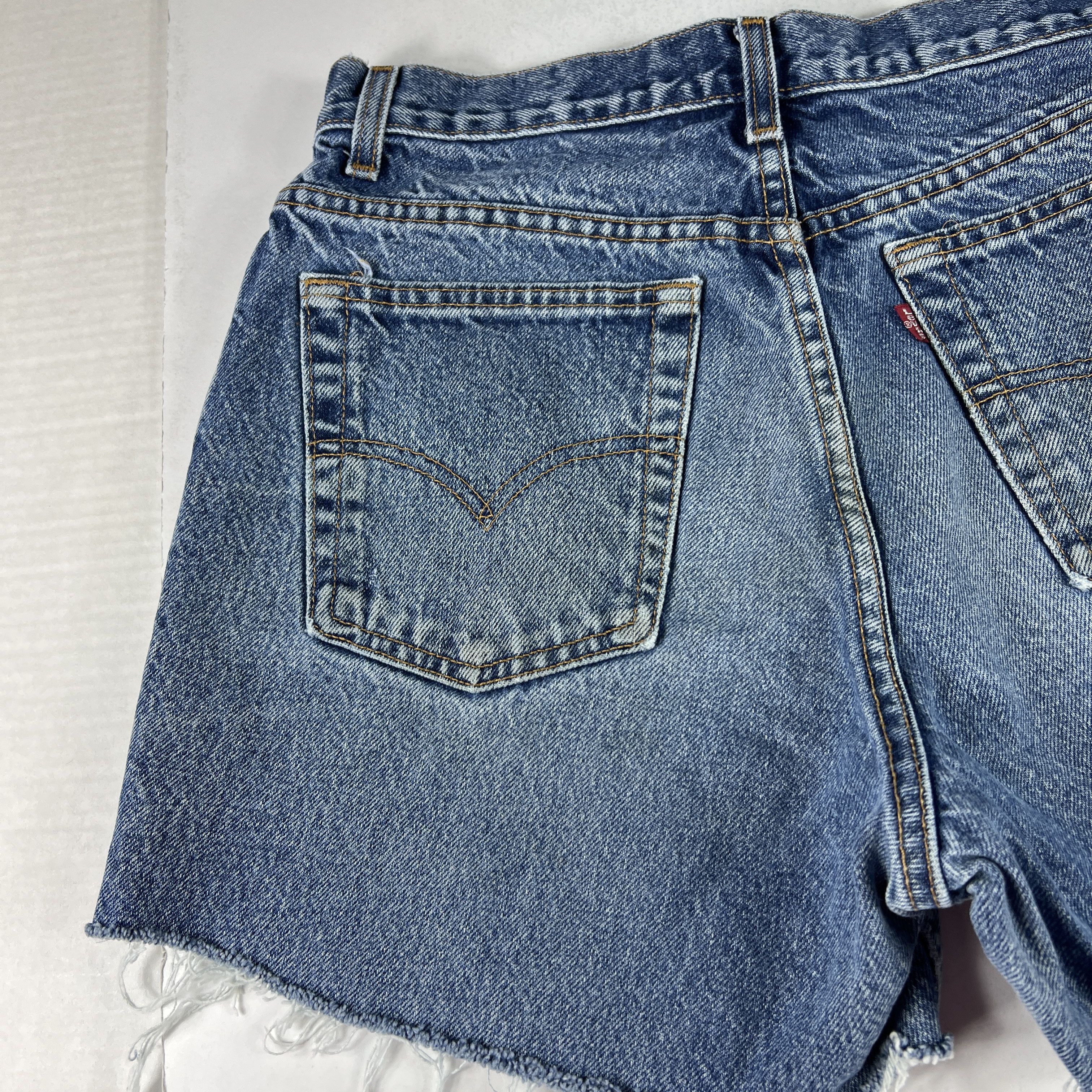 Levi's × Vintage Y2K Levi's Jean Shorts Whiskers Cut Off Cotton Denim Jorts Size US 32 / EU 48 - 8 Thumbnail