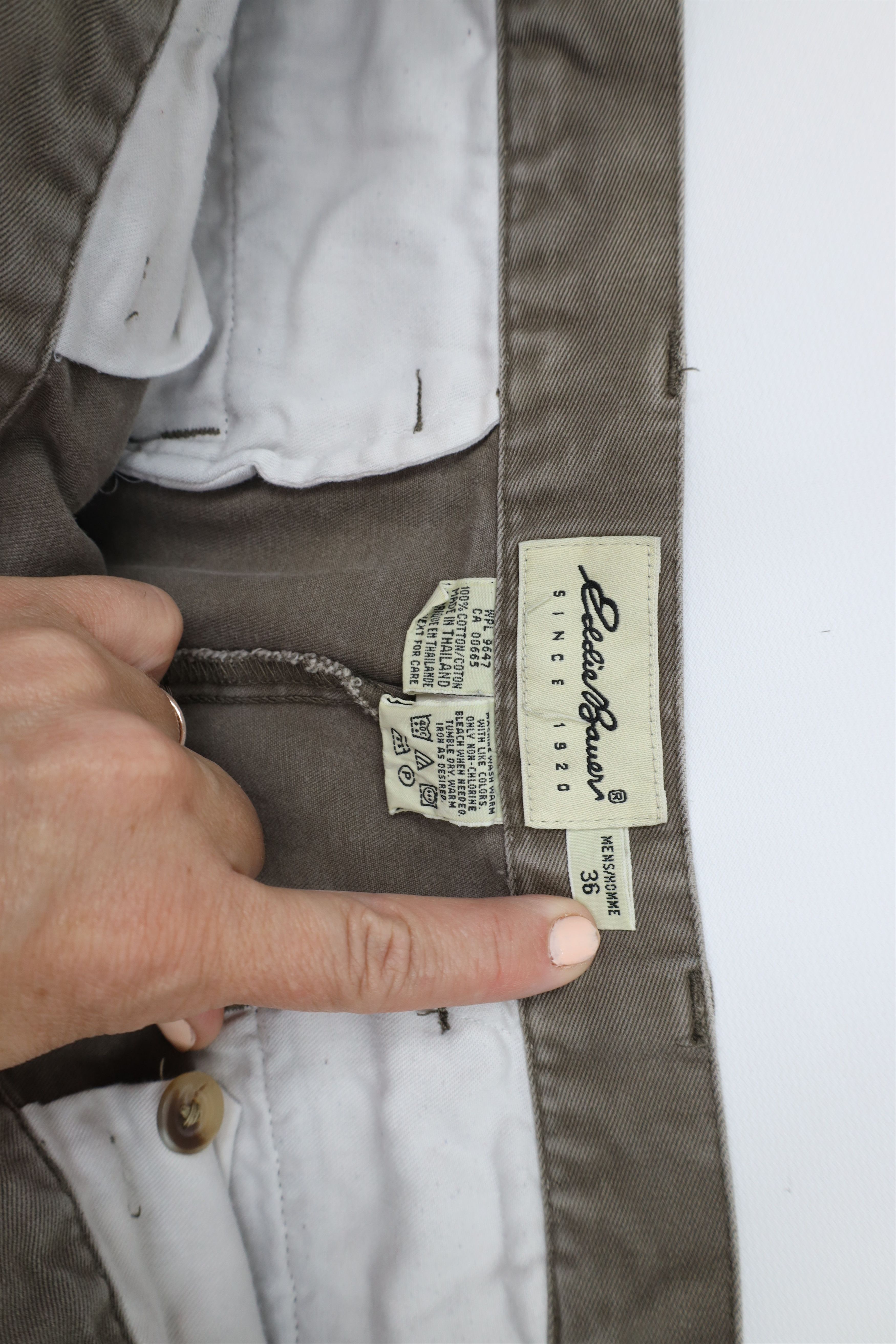 Eddie Bauer Vintage 90s Eddie Bauer Distressed Cargo Shorts Green Cotton Size US 36 / EU 52 - 7 Thumbnail