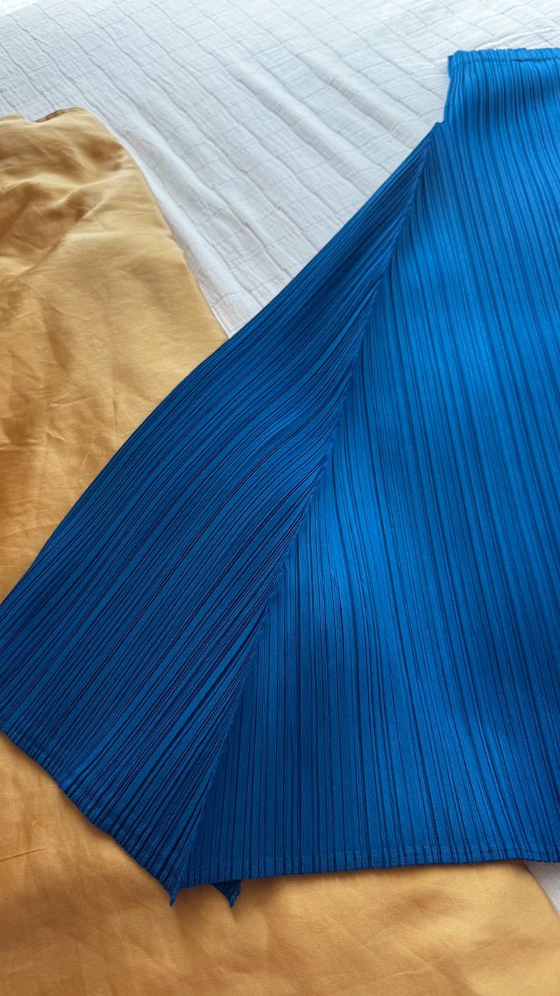 Issey Miyake Issey Miyake size:3 Blue pleated skirt Size 42" / US 20 - 3 Thumbnail