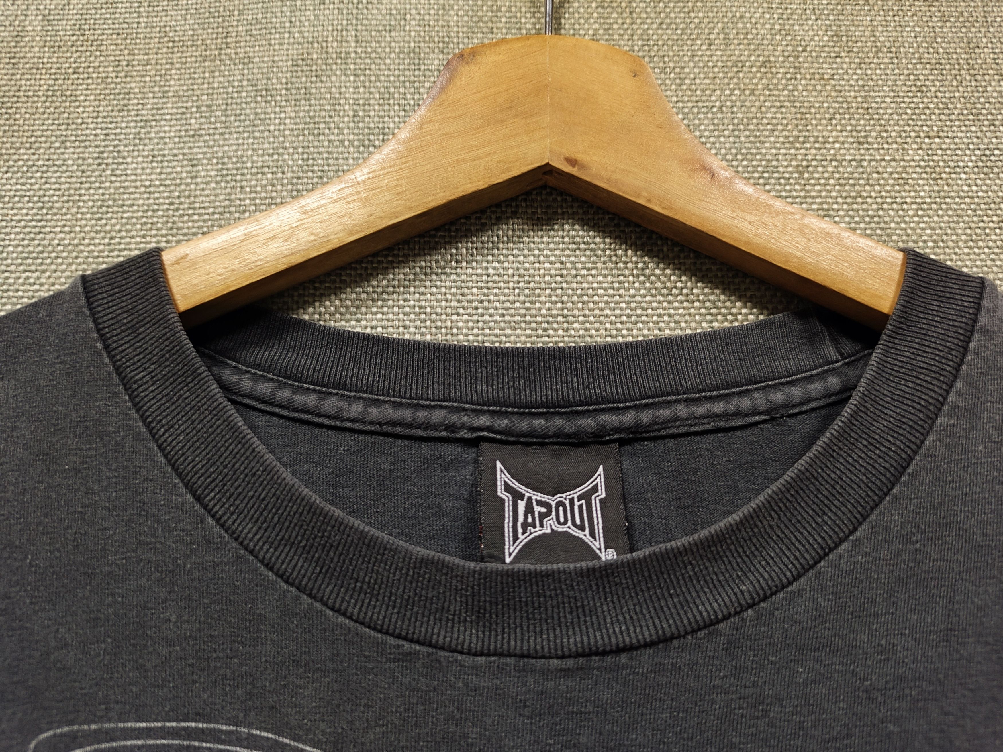 Vintage t shirt tapout made in usa