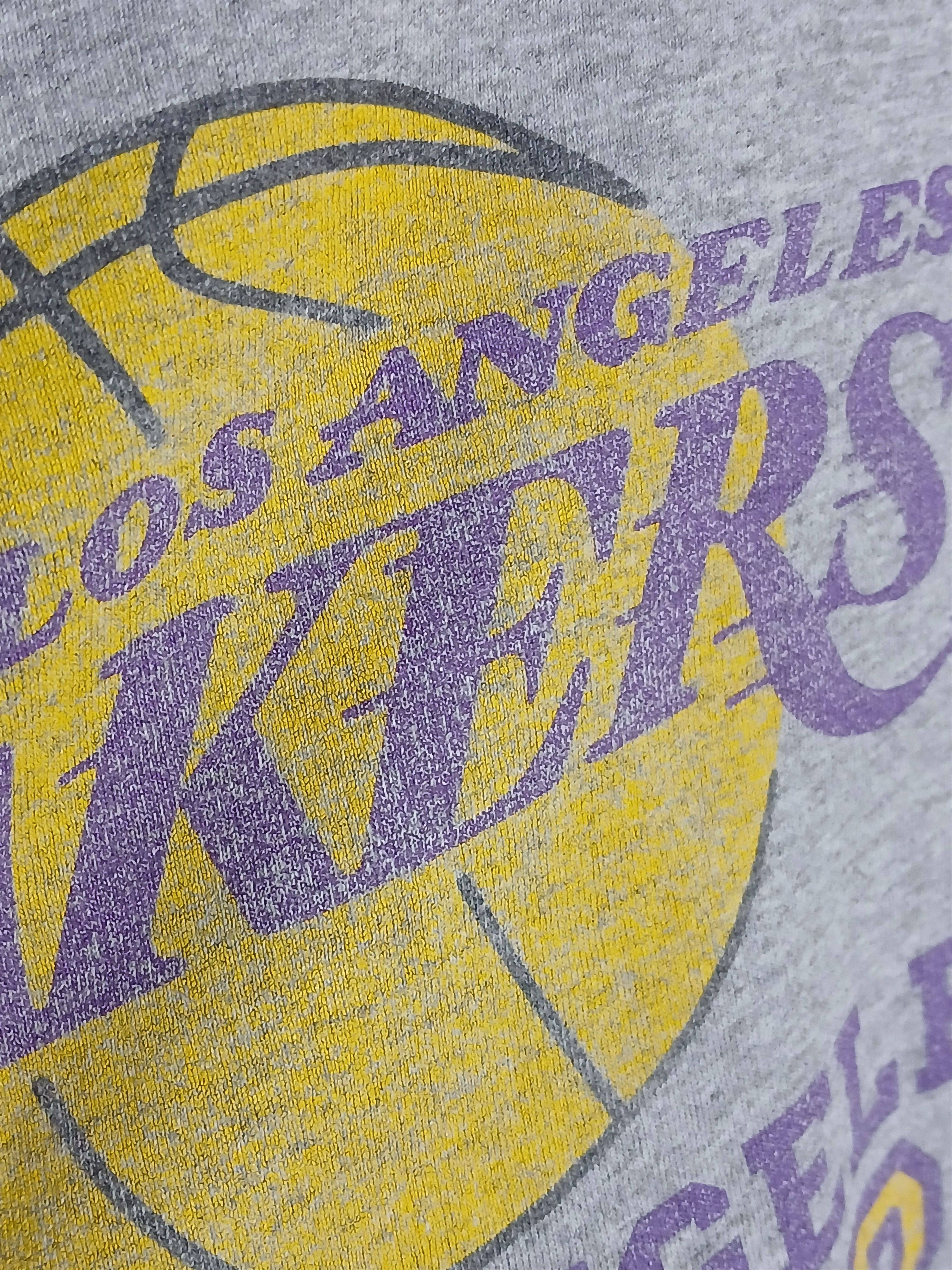 NBA × Vintage Vintage NBA Los Angeles Lakers Basketball T-Shirt Size US XL / EU 56 / 4 - 5 Thumbnail