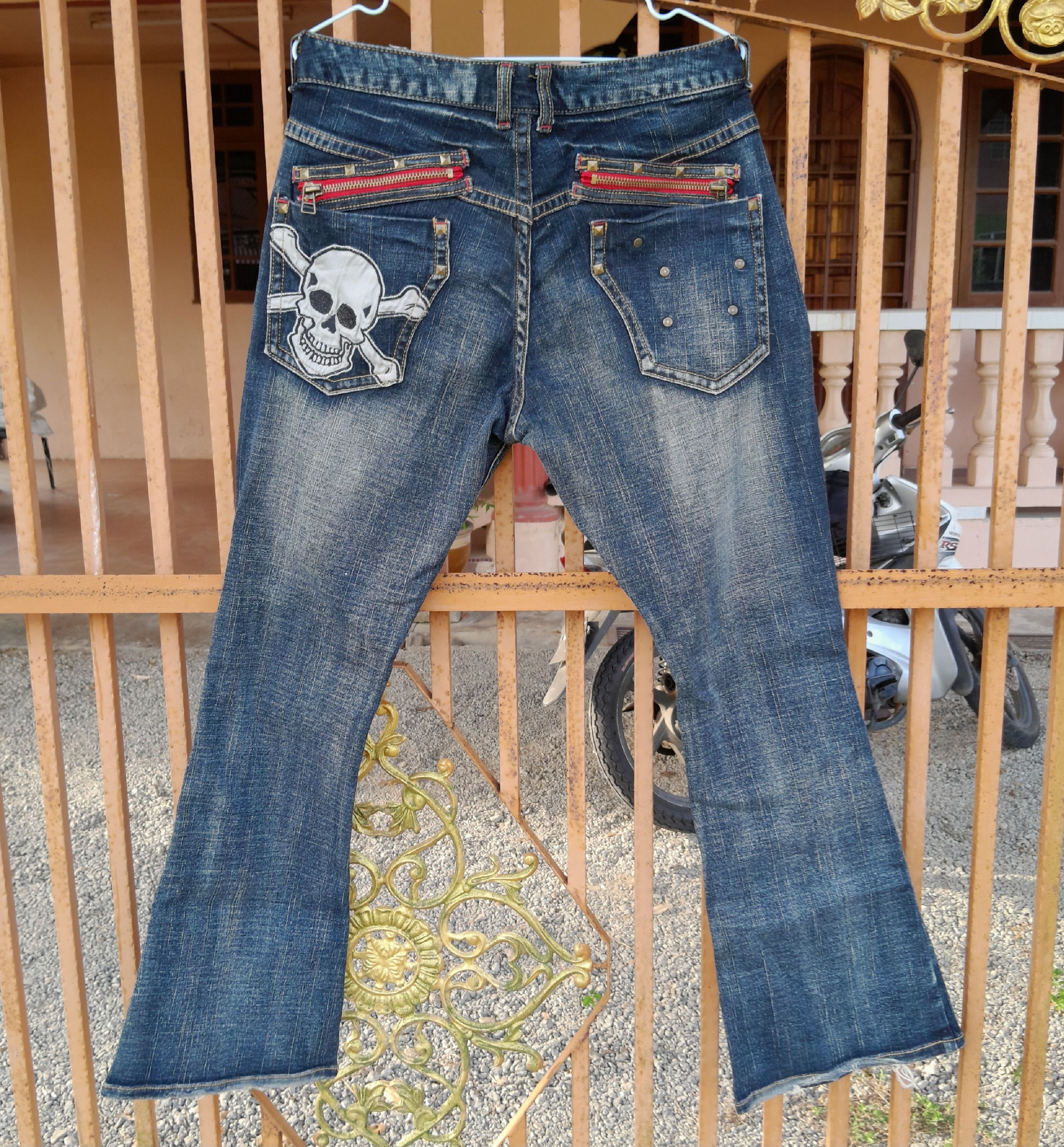 Japanese Brand 💥FINAL DROP💥FLARED 💥DENIM B.C.B.g SKULL BOOT CUT DENIM Size US 34 / EU 50 - 2 Thumbnail