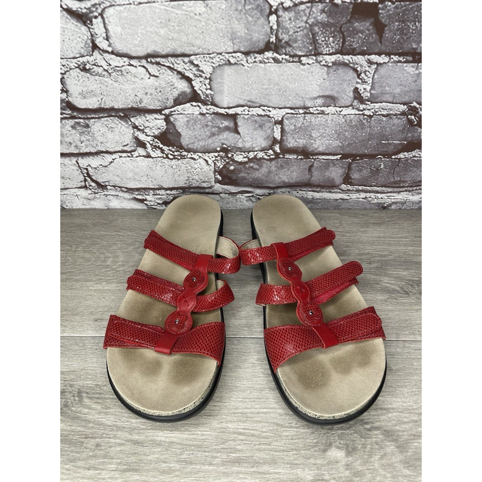 Other SAS Naples Red Leather Snakeskin Embossed 3 Strap Sandals Wo Size US 9.5 / IT 39.5 - 2 Thumbnail
