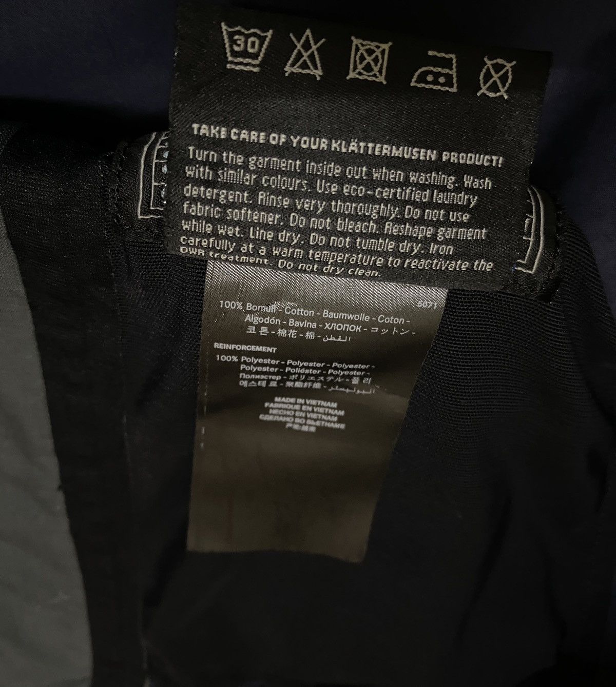 Klattermusen Rare Design Brand Mountain Klattermusen Hiking Jacket 2000s Size US M / EU 48-50 / 2 - 10 Thumbnail