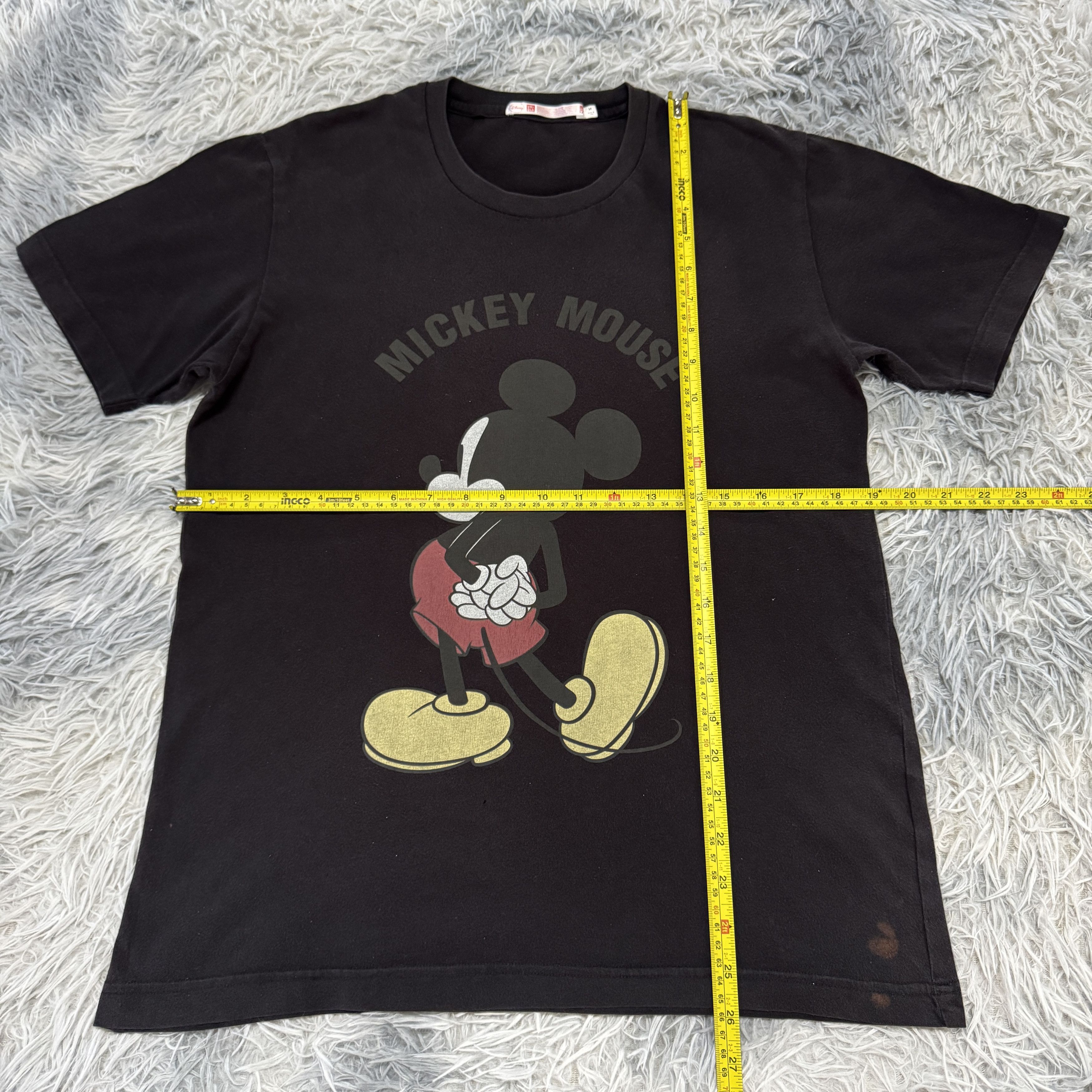 Uniqlo Uniqlo X Mickey Mouse Disney Sunfaded Tshirt Size US M / EU 48-50 / 2 - 5 Thumbnail