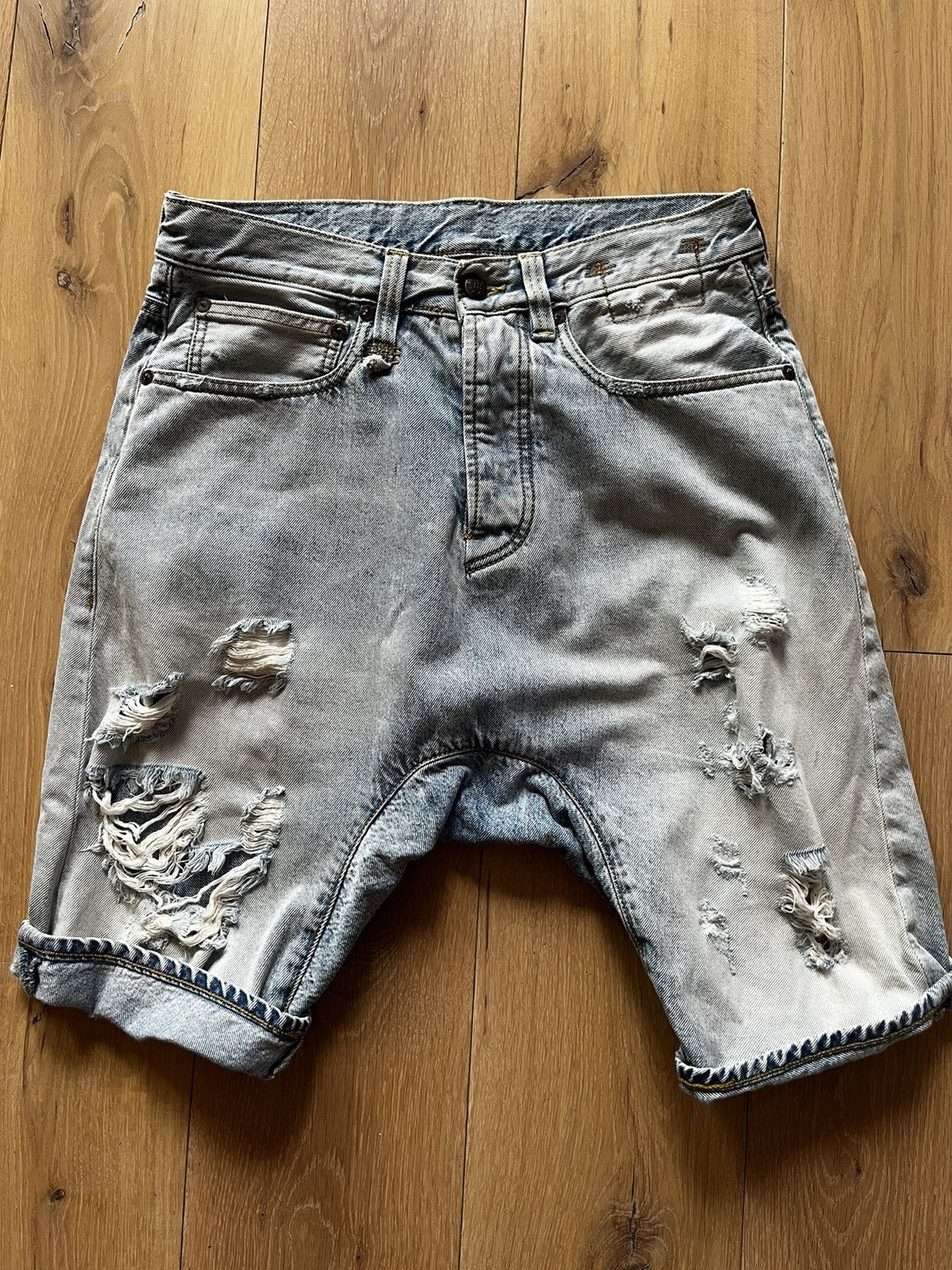 R13 R13 Distressed Denim Shorts 31 Size US 31 - 12 Thumbnail