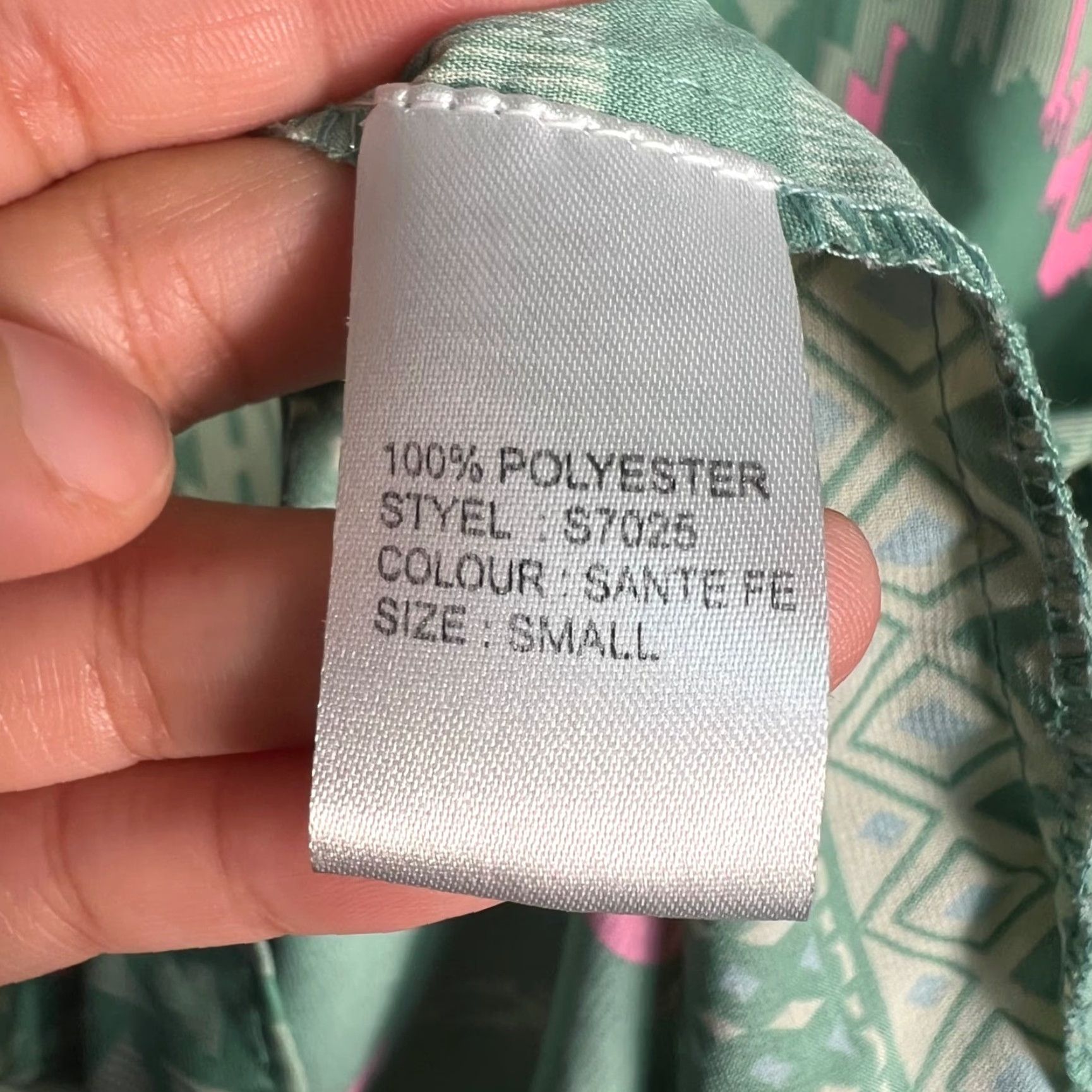 Vintage VINTAGE Elan Romper Shirt Womens Santa Fe Green Pink 3/4 Sleeve V-Neck Size S Adult Small Polyester Size 28" / US 6 / IT 42 - 4 Thumbnail