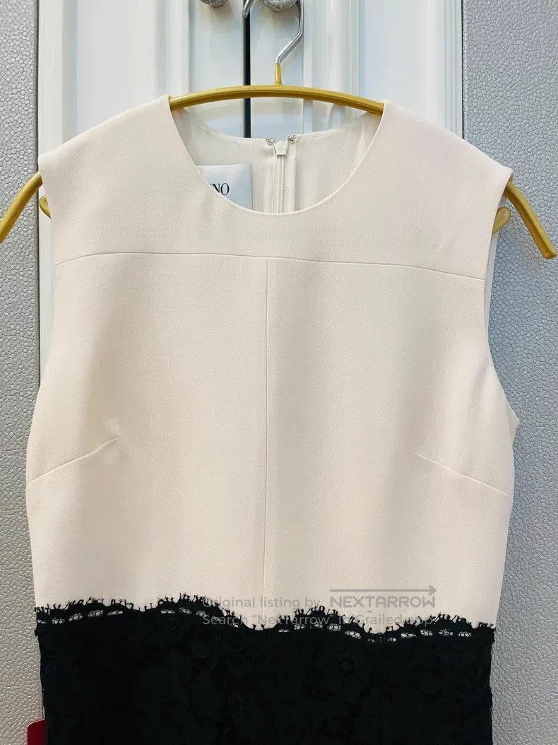 Valentino Black and white color-blocked lace dress
