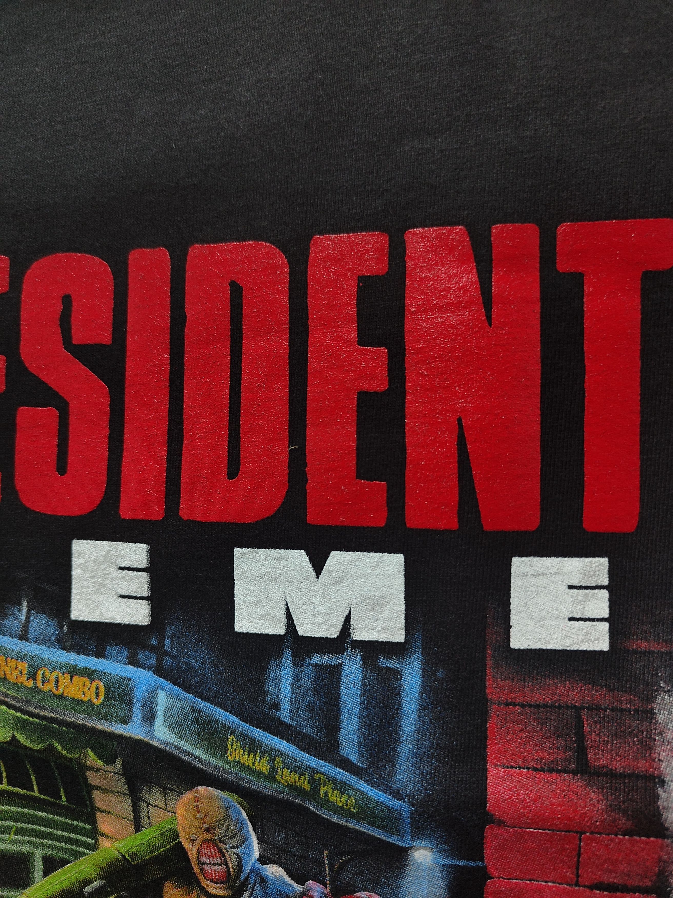 Playstation Resident Evil 3 Nemesis T-shirt Size US XL / EU 56 / 4 - 7 Thumbnail