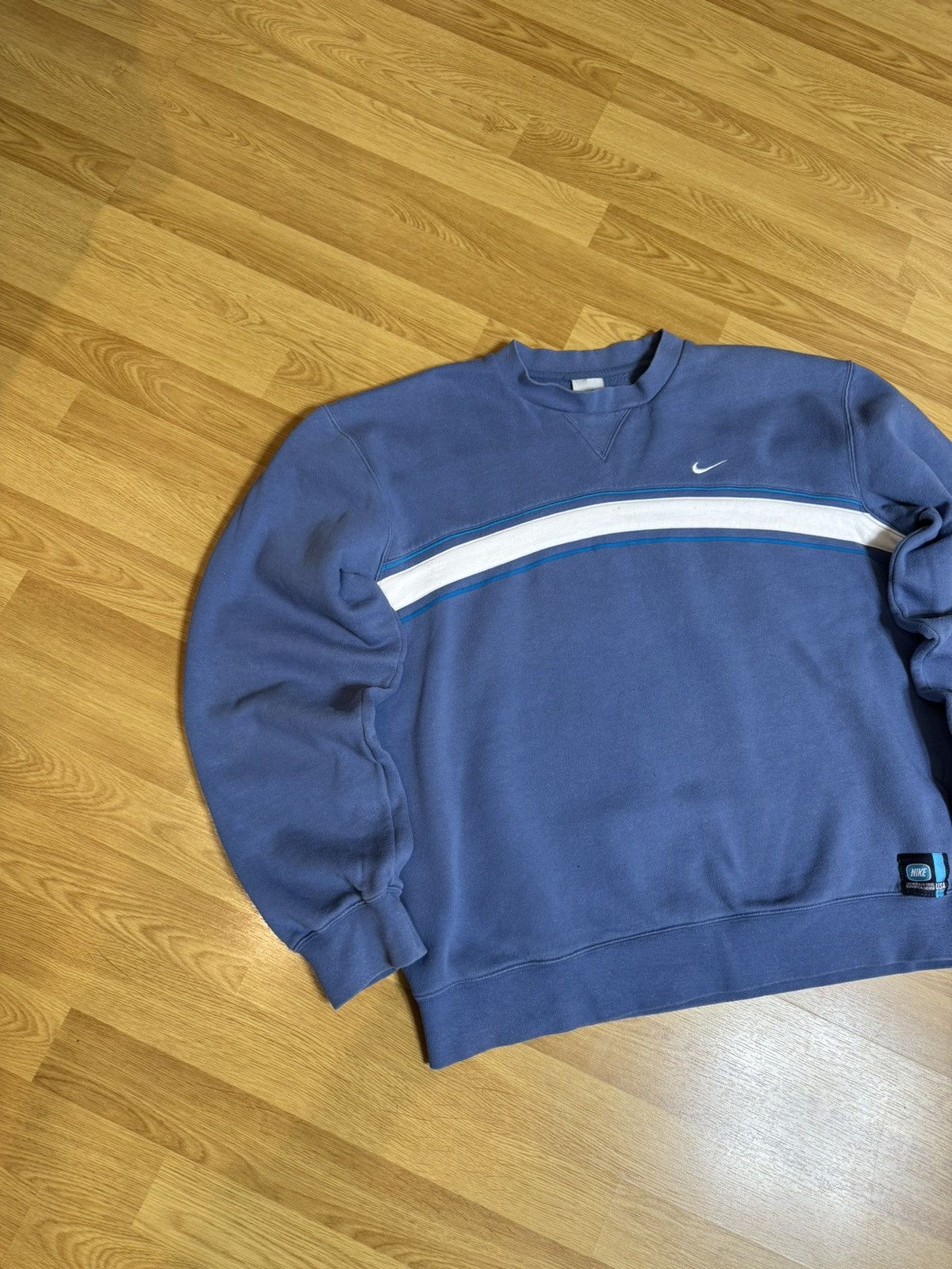 Nike × Vintage Vintage 00s Sky Blue Nike Sweatshirt - Large Size US L / EU 52-54 / 3 - 6 Thumbnail