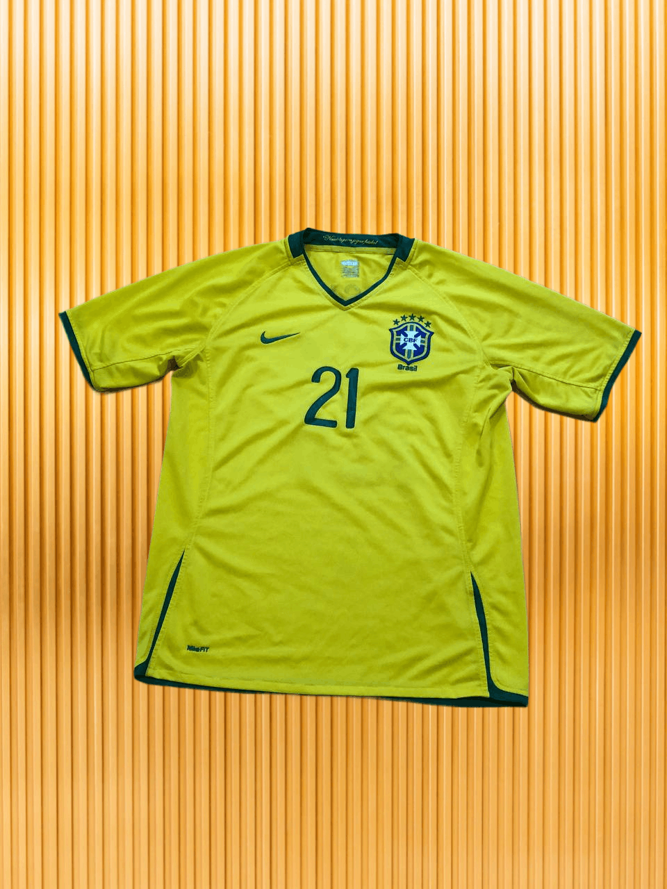 Nike Jerseys Vintage NikeFit logo Brasil football T-Shirt #21ASH Size US M / EU 48-50 / 2 - 1 Thumbnail