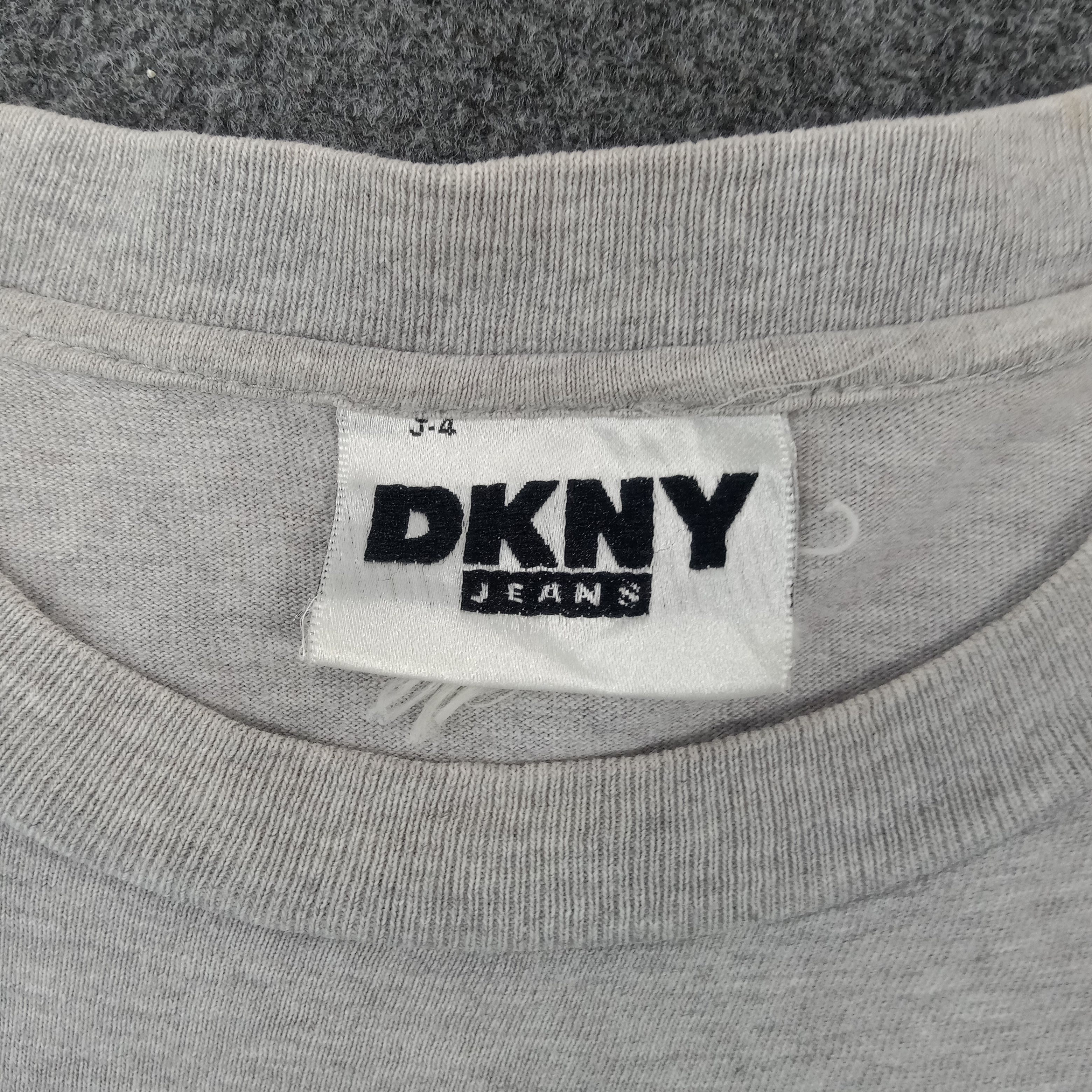 DKNY × Vintage DKNY American Brand Spellout Tshirt Size US XL / EU 56 / 4 - 4 Thumbnail