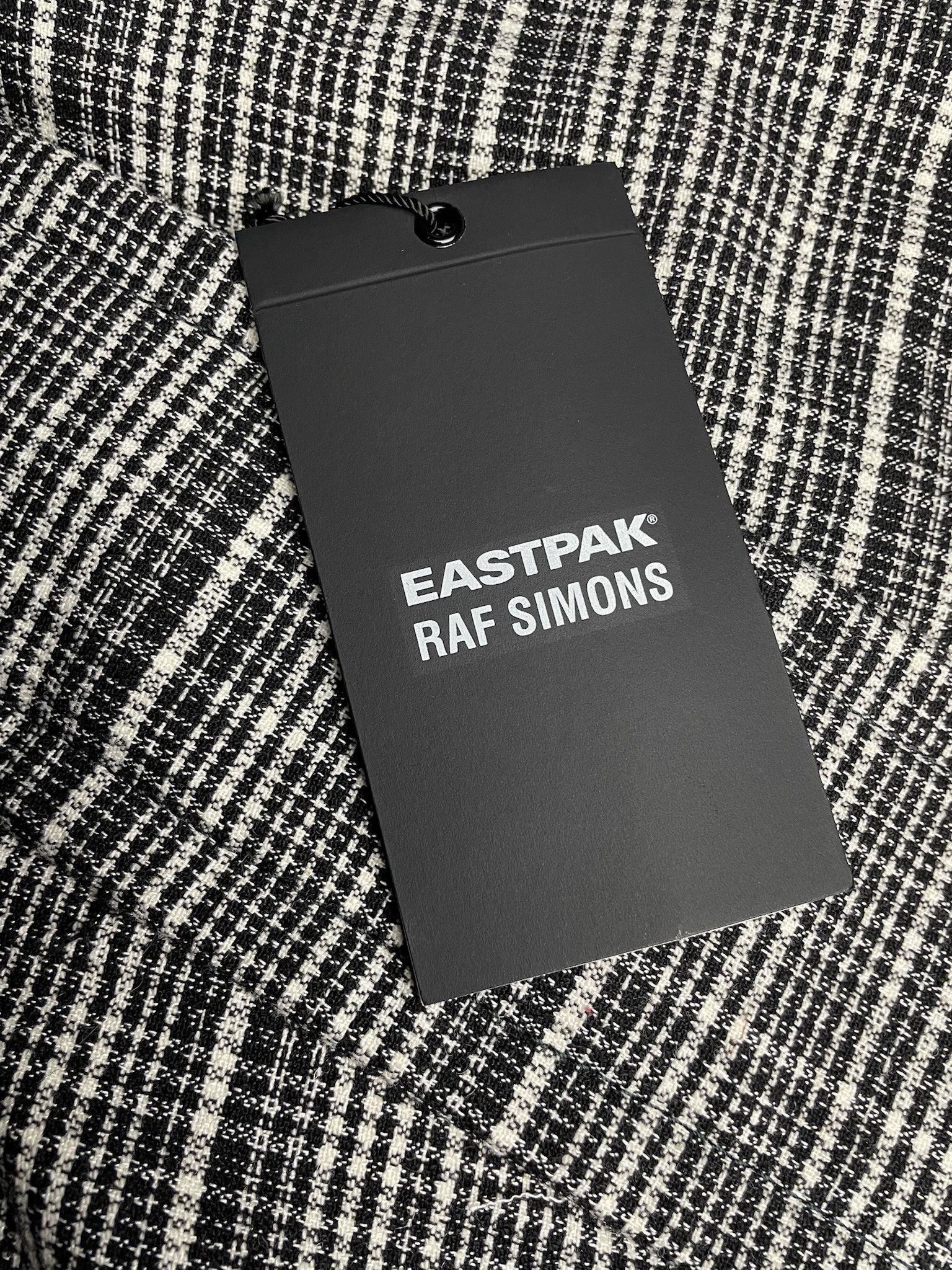 BNWT FW18 Plaid Sleek Sling Bag