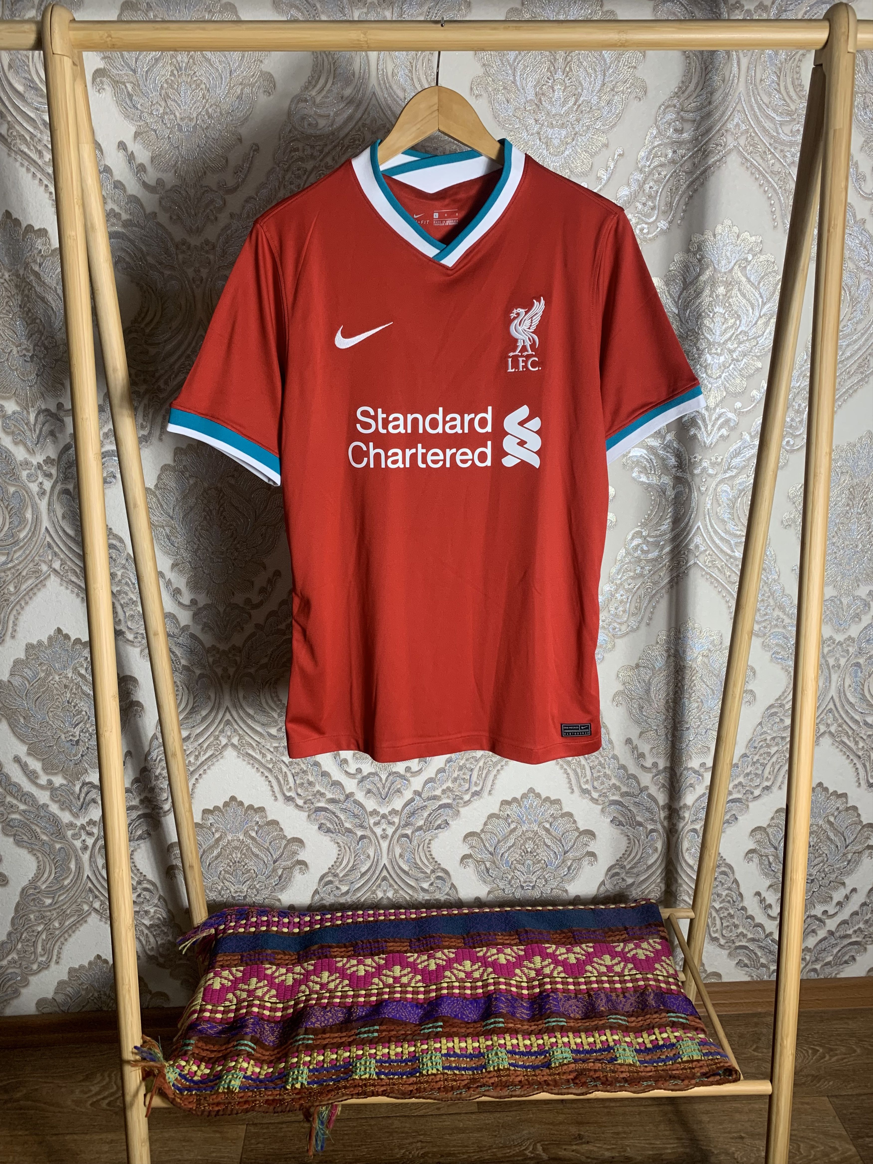 Nike VINTAGE NIKE FC LIVERPOOL ENGLAND SOCCER JERSEY RETRO Y2K Size US L / EU 52-54 / 3 - 1 Thumbnail