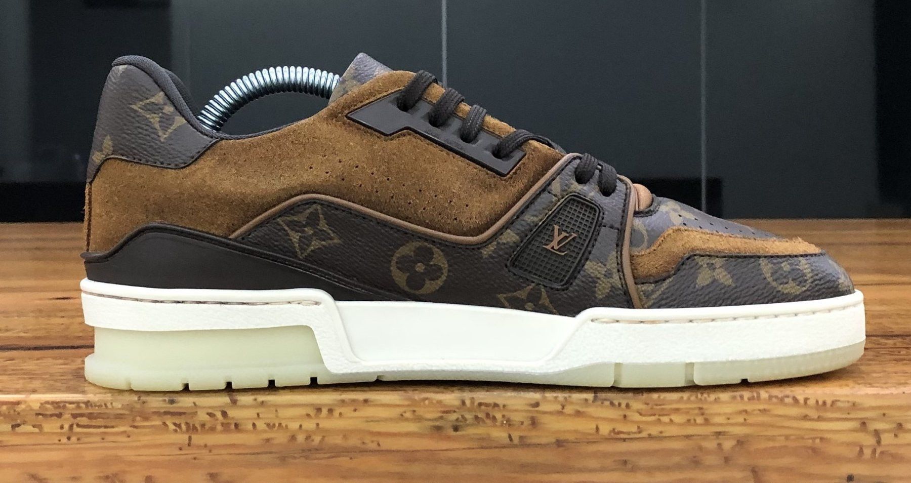 Louis Vuitton Louis Vuitton LV Trainer Brown Suede Monogram Size US 8 / EU 41 - 13 Thumbnail