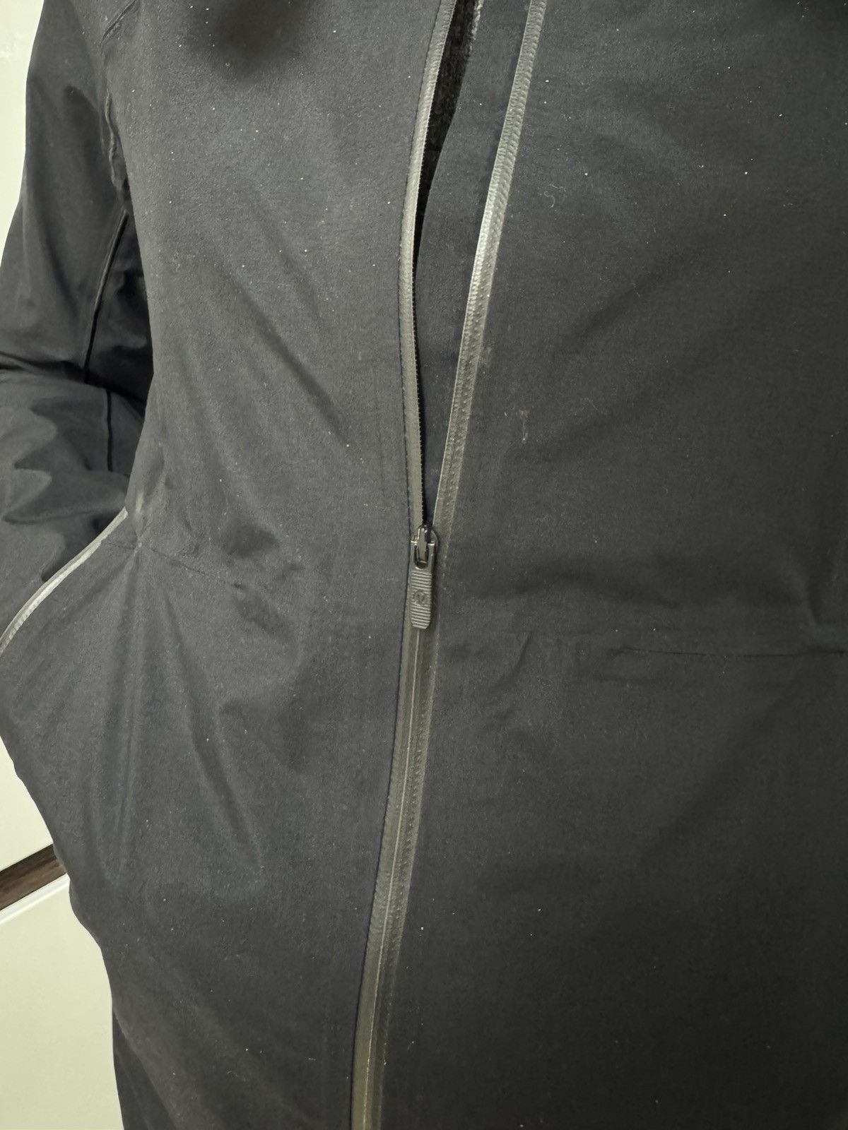 Lululemon Lululemon Rain Jacket — Size S — Excellent Condition Size S / US 4 / IT 40 - 6 Thumbnail