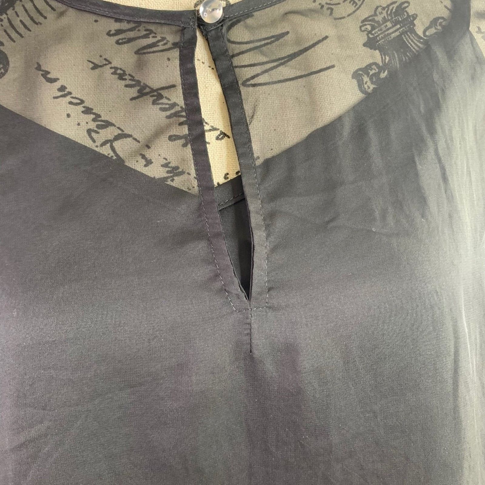 White House Black Market White House Black Market Blouse Top 12P sleeveless Layered Size XL / US 12-14 / IT 48-50 - 2 Thumbnail