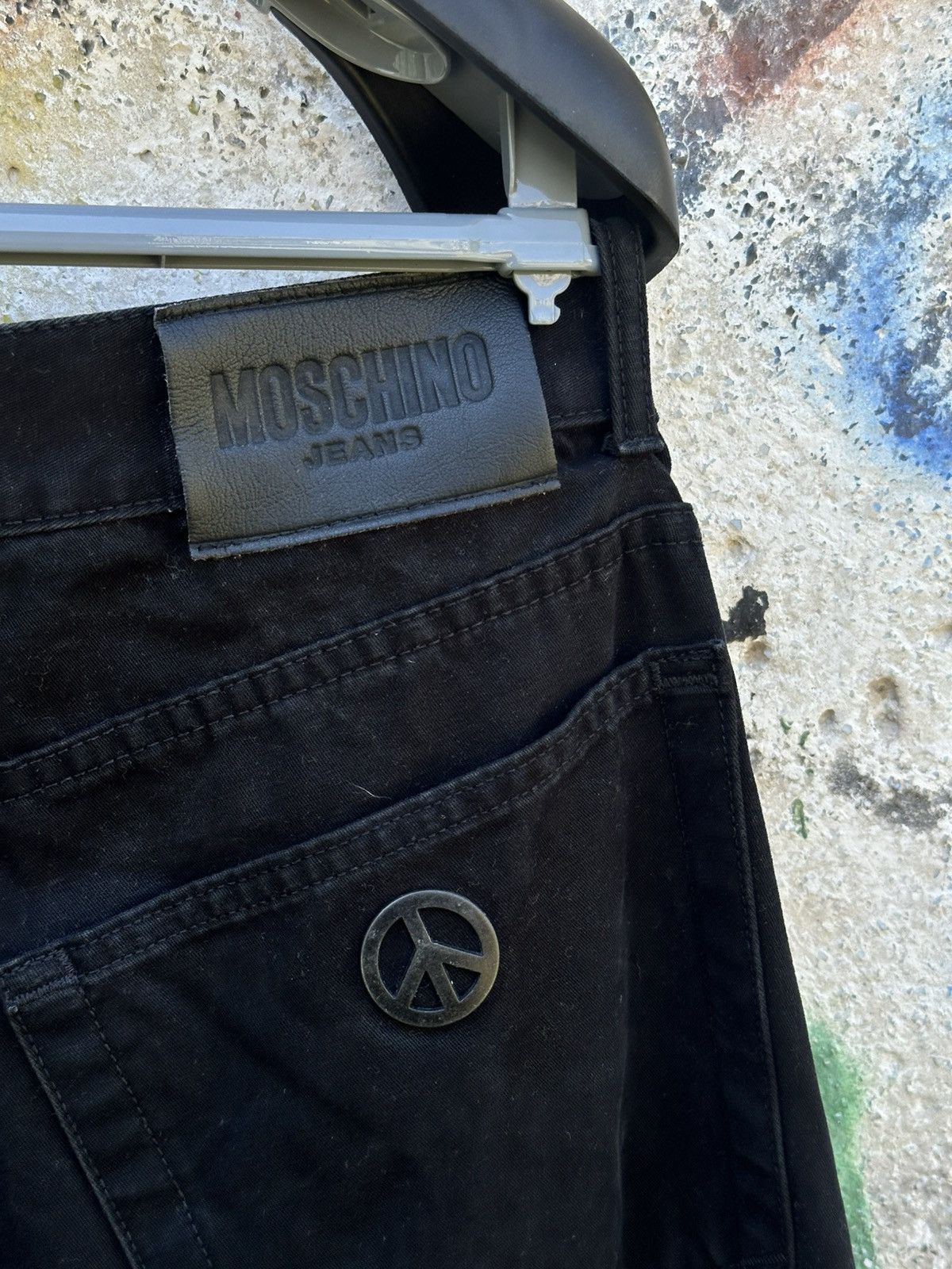 Japanese Brand × Moschino Moschino Jeans Co. Uomo Peace PantsBlack Italy Lamp Size W36 Size US 36 / EU 52 - 3 Thumbnail