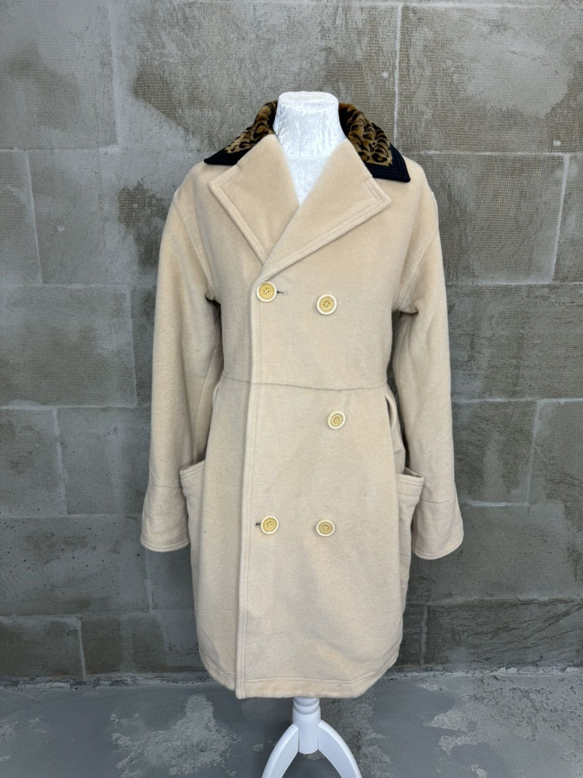 image of Wool Coat Gianni Versace Vintage in Beige, Women's (Size Medium)