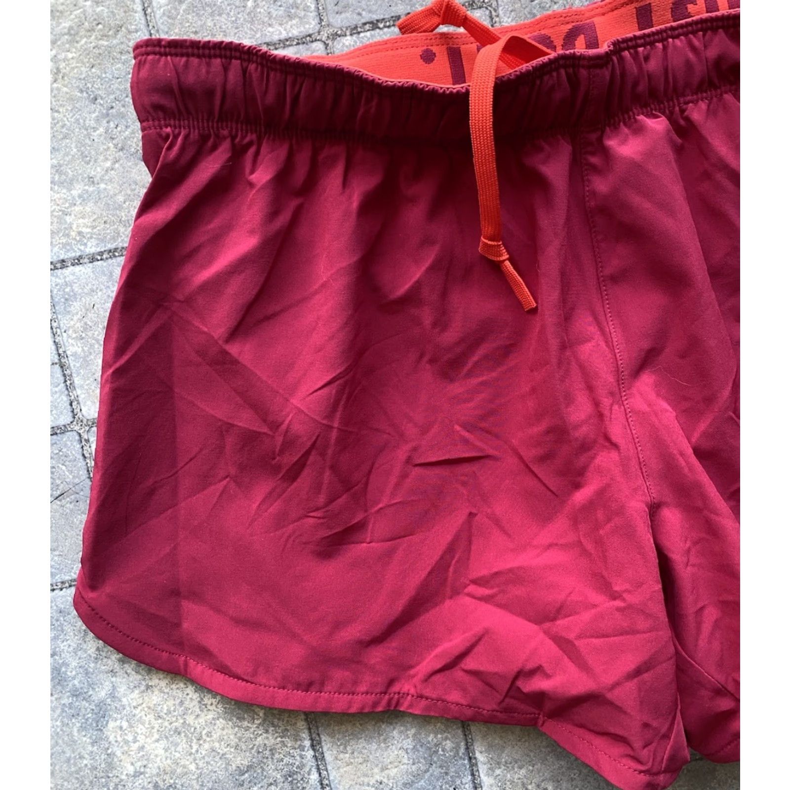 Nike Nike Dri-Fit Women Training Shorts M Red/Orange 904286-620 NWT New Size 32" / US 10 / IT 46 - 3 Thumbnail