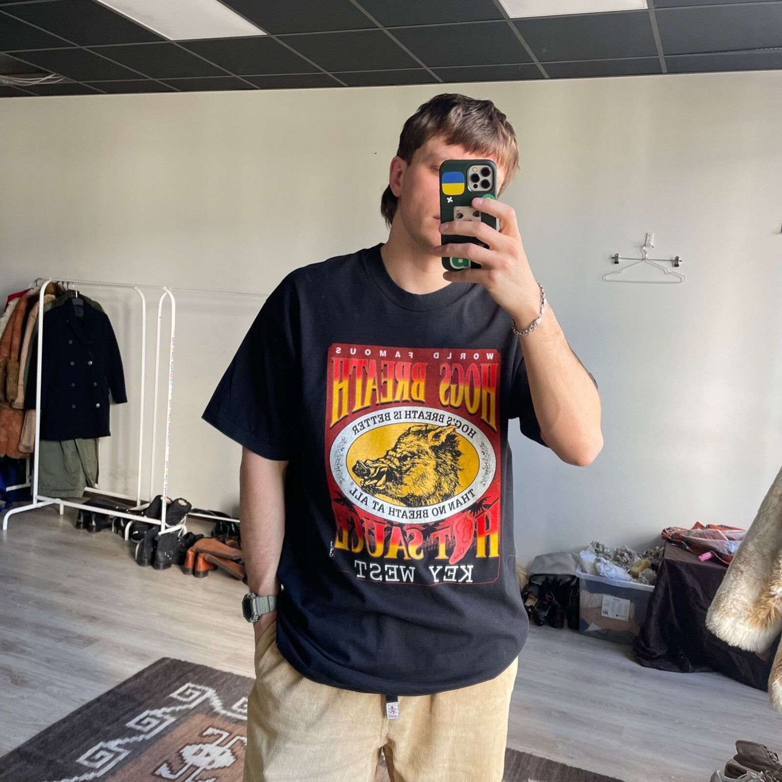 Fruit Of The Loom Hogs Breath Saloon USA Made Vintage T Shirt 8986AC Size US XXL / EU 58 / 5 - 2 Thumbnail