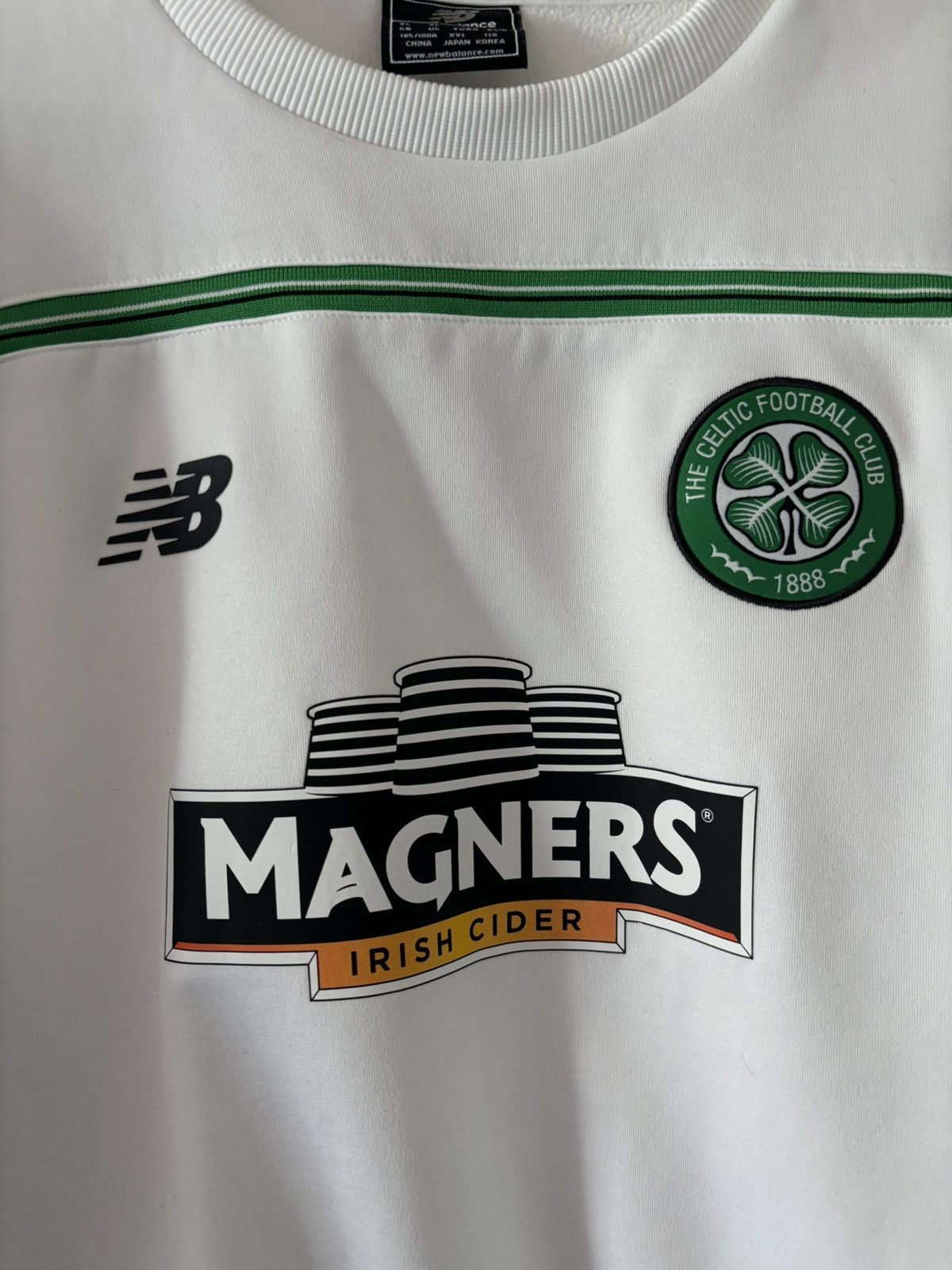 New Balance New Balance Celtic White Sweatshirt Size US XL / EU 56 / 4 - 3 Thumbnail