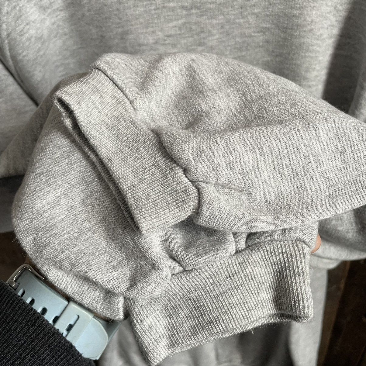 Valentino × Vintage Vintage Valentino Crewneck Sweatshirt Size US M / EU 48-50 / 2 - 5 Thumbnail