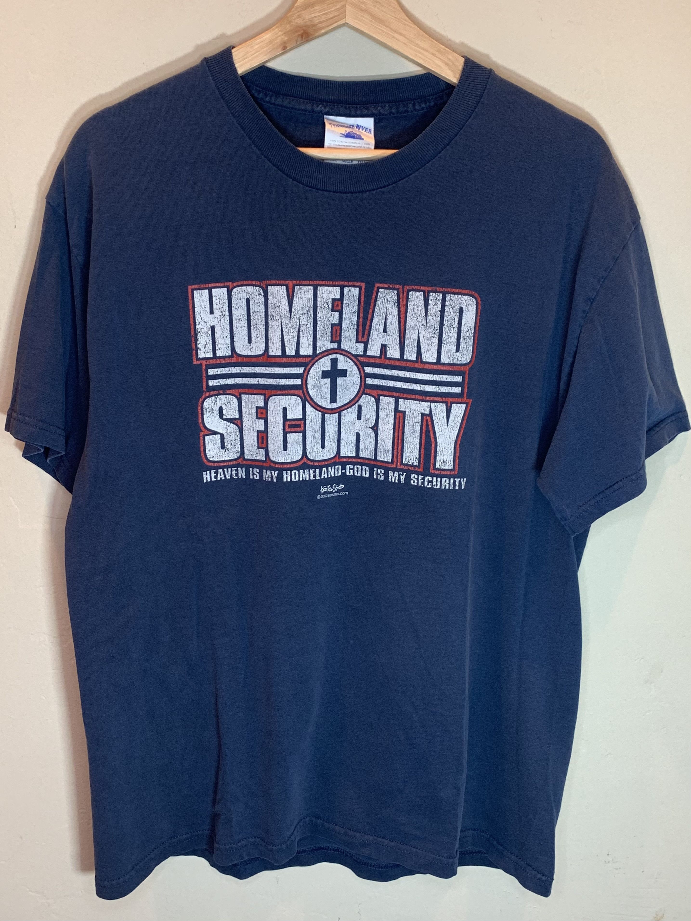 Vintage RARE Vintage Jesus Homeland Security Christian Kerusso Shirt Size US L / EU 52-54 / 3 - 1 Thumbnail