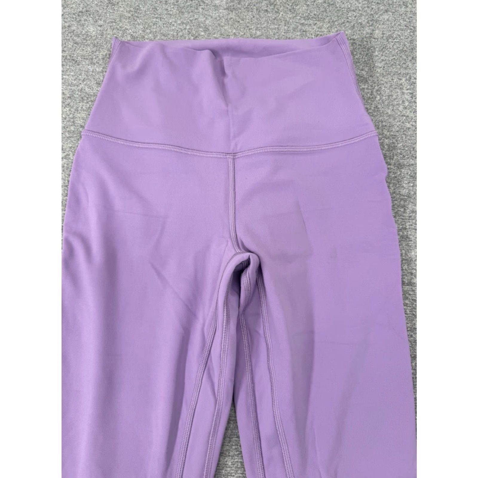 Lululemon Lululemon Wunder Under High-Rise Tight 25" Luxtreme Wisteria Purple / size 4 Womens Leggings, Activewear, Inseam 25 in, Pre-owned - Excellent Size ONE SIZE - 2 Thumbnail
