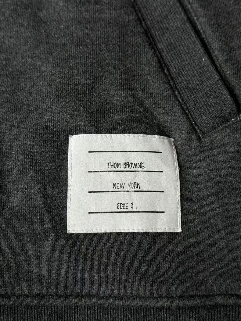 Thom Browne Thom Browne size3 Dark grey knit jacket Size US L / EU 52-54 / 3 - 2 Thumbnail
