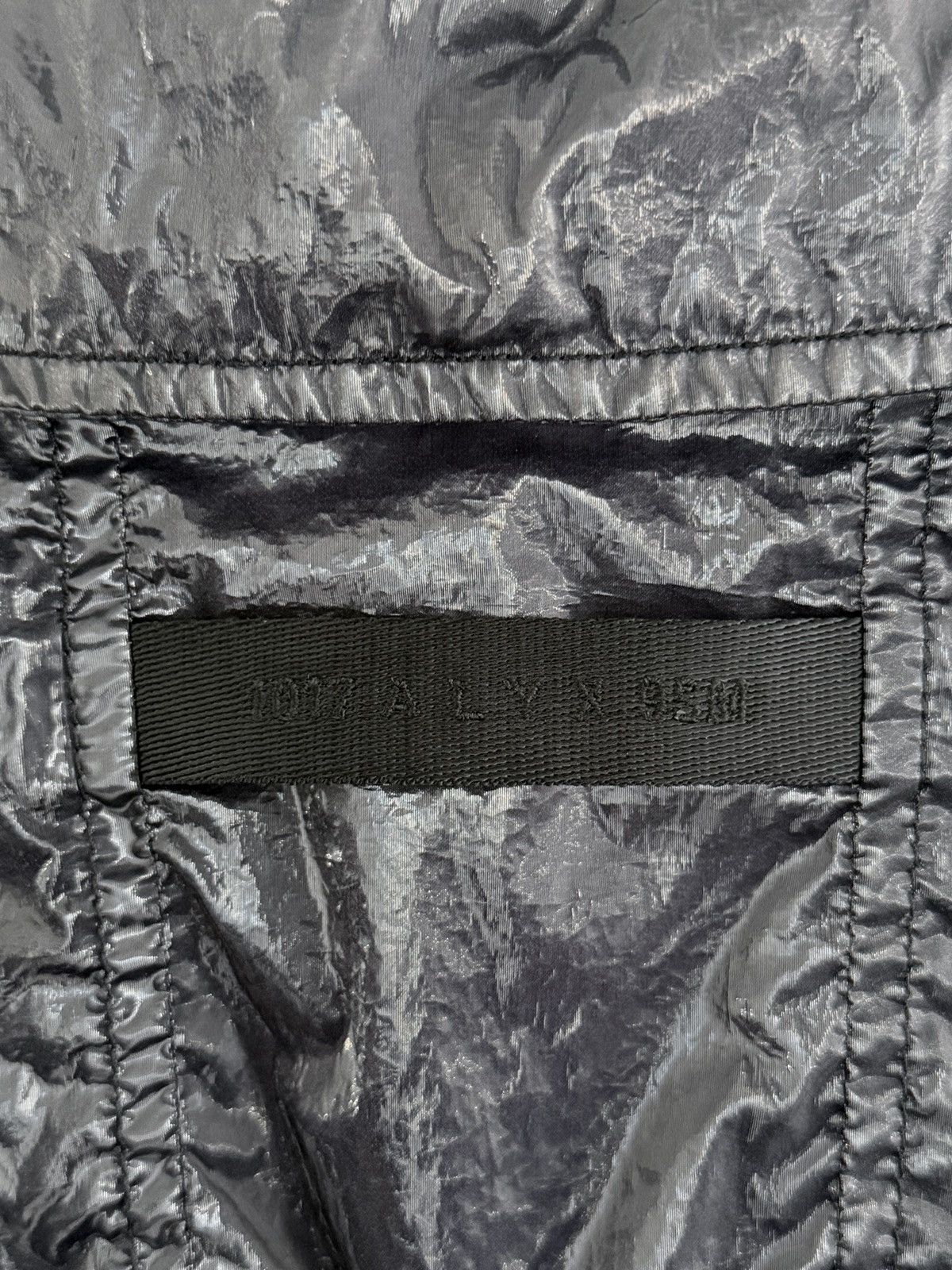 1017 ALYX 9SM 1017 A L Y X 9SM Coat Size US L / EU 52-54 / 3 - 3 Thumbnail