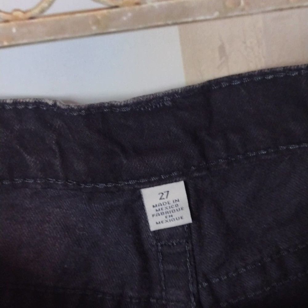 True Religion TRUE religion black distressed hi rise cut off shorts sz 26 Size 26" / US 2 / IT 38 - 9 Thumbnail