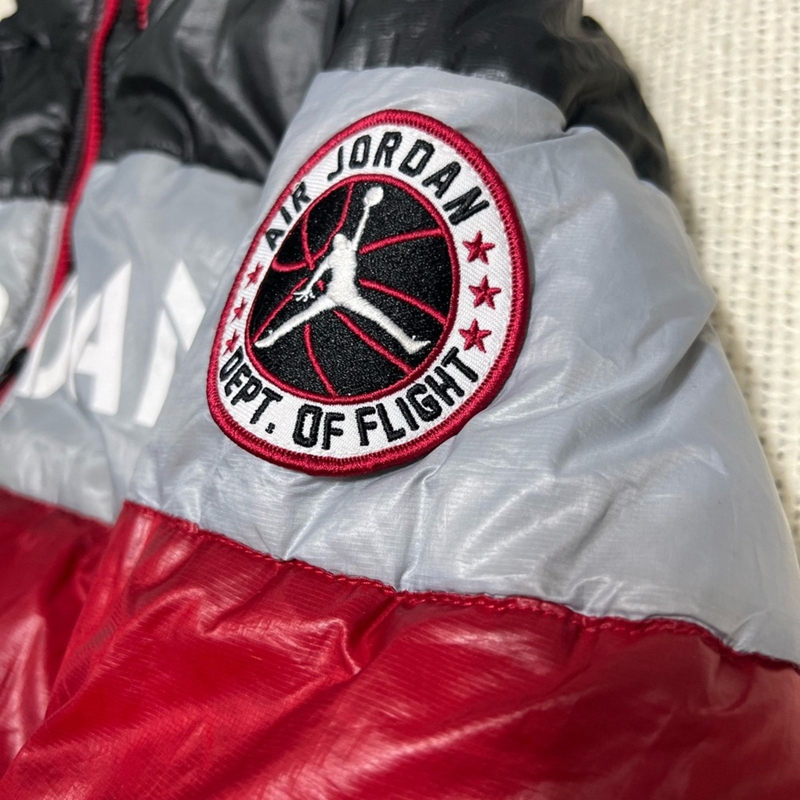 Jordan Brand Nike Flight Air Jordan Hooded Puffer Jacket Coat Youth XL Size L / US 10 / IT 46 - 3 Thumbnail