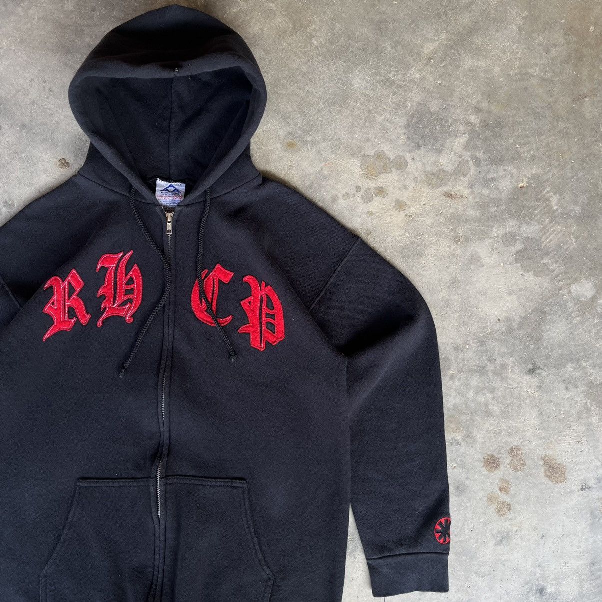 Band Tees × Vintage 🔥Rare Vintage Red hot chili papers hoodies🔥 Size US M / EU 48-50 / 2 - 3 Thumbnail