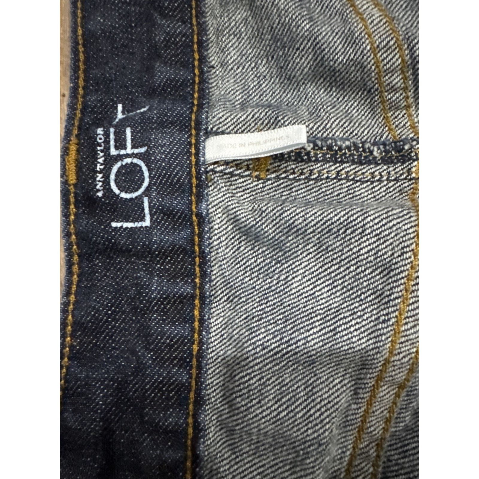 Ann Taylor Ann Taylor Womens Bermuda Cut Off Jeans Distressed Size 6 Size 28" / US 6 / IT 42 - 6 Thumbnail