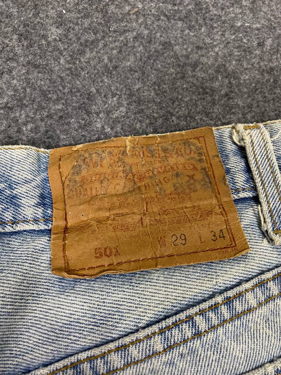 Levi's vintage 90s levis 501 stained light blue denim Size US 29 - 6 Thumbnail