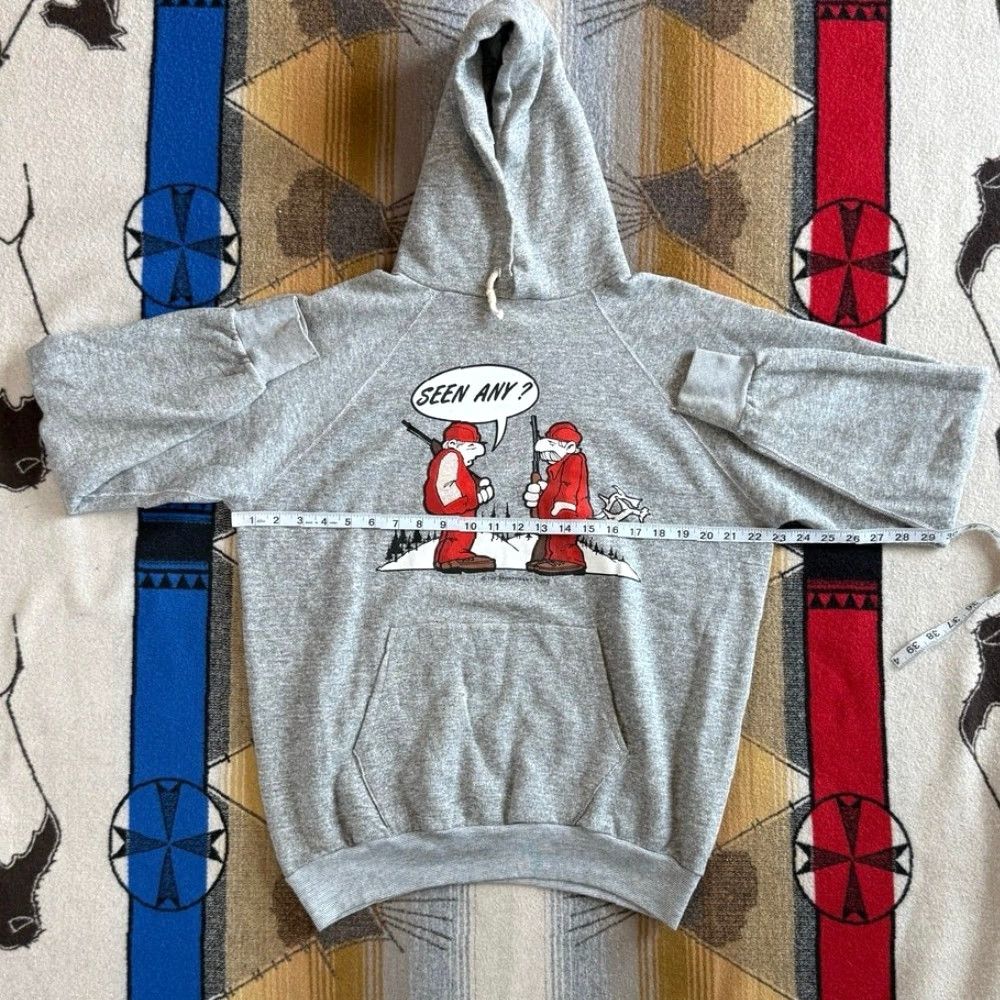 Vintage VINTAGE 80s Funny Deer Hunting Hoodie Sweatshirt Large Gray Men Rugged Outdoor 90s Theme Hunting Sweatshirt Size US L / EU 52-54 / 3 - 6 Thumbnail